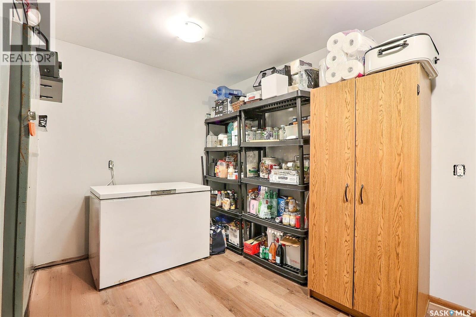 6111 Madden Place, Buckland Rm No. 491, SK - Indoor Photo Showing Laundry Room