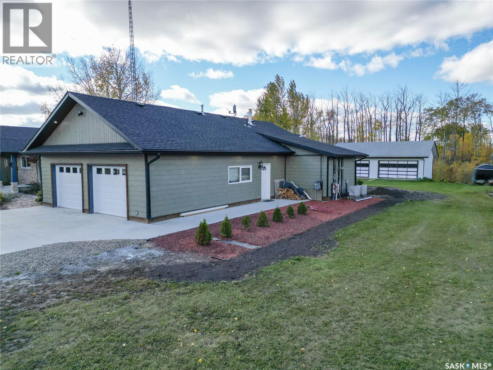 6111 Madden Place, Buckland Rm No. 491, SK - Outdoor