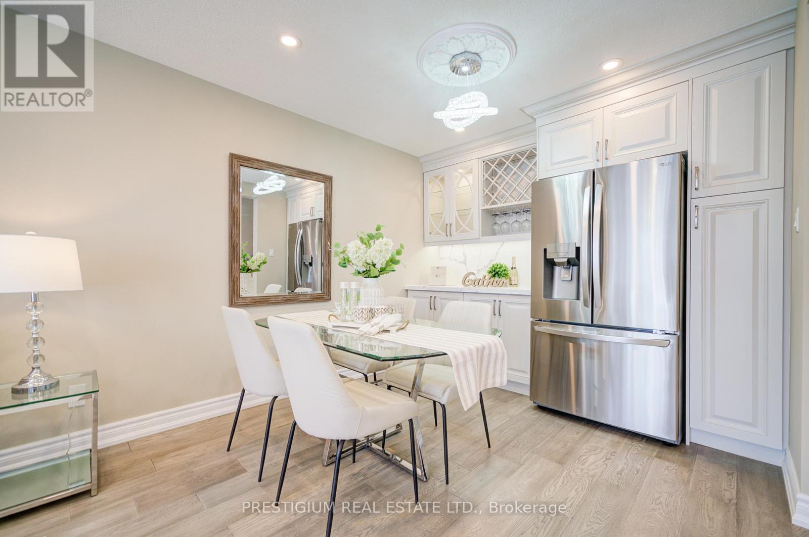 Upper Level - 6 Willis Drive, Brampton, ON - Indoor Photo Showing Other Room