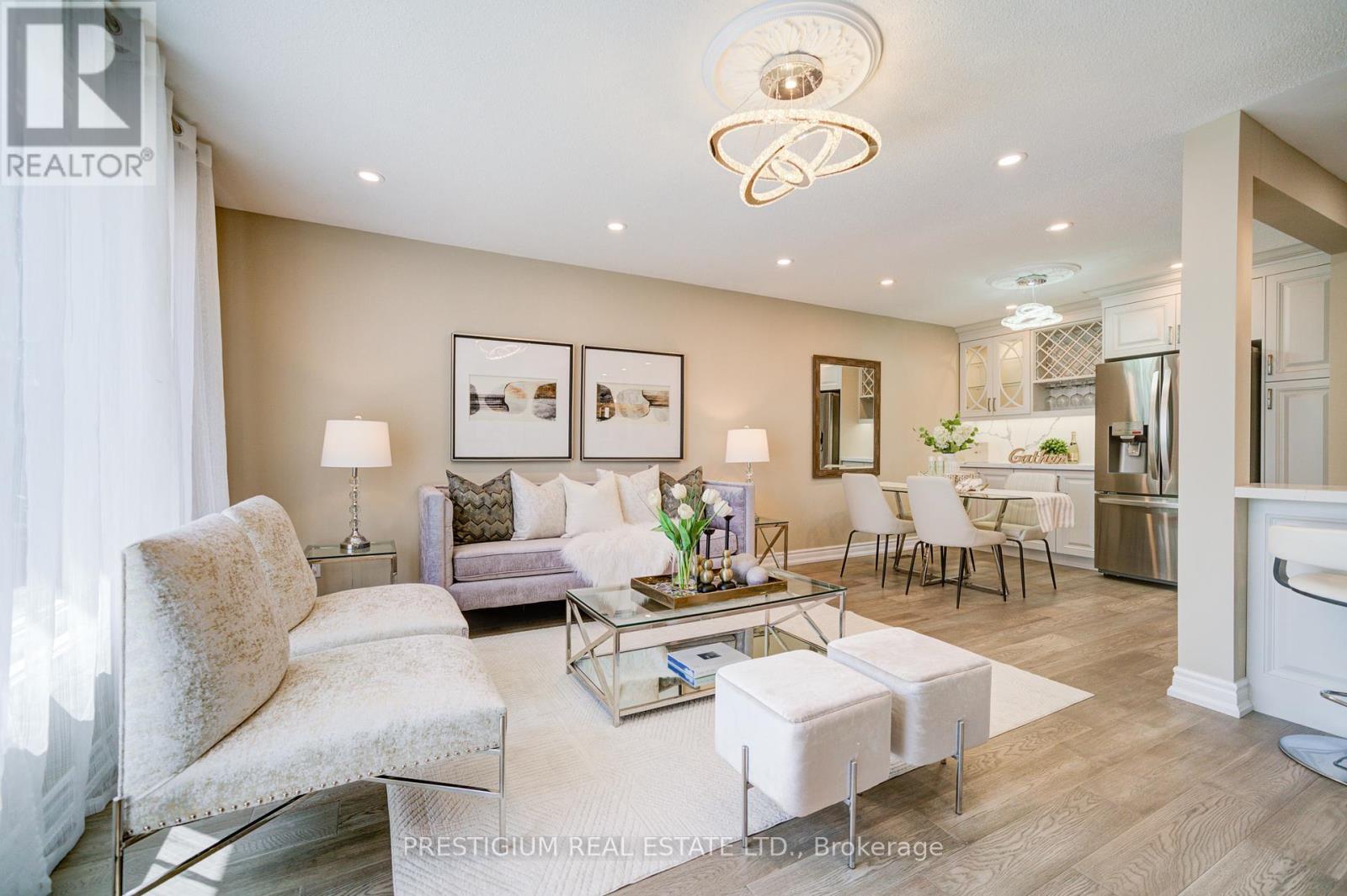 Upper Level - 6 Willis Drive, Brampton, ON - Indoor Photo Showing Living Room