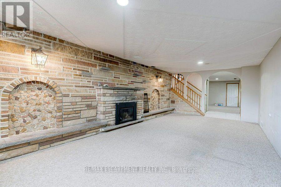 595 Green Mountain Road E, Hamilton, ON - Indoor With Fireplace