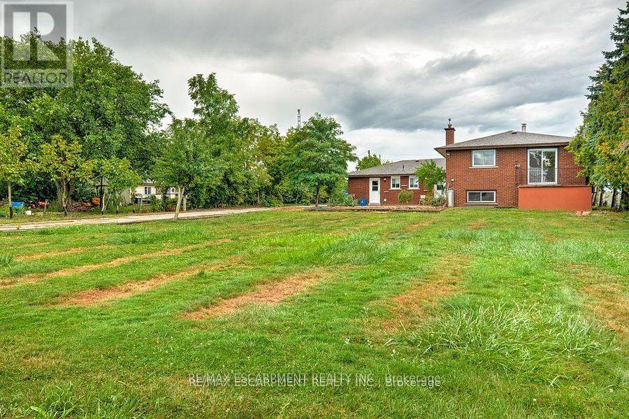 595 Green Mountain Road E, Hamilton, ON - Outdoor