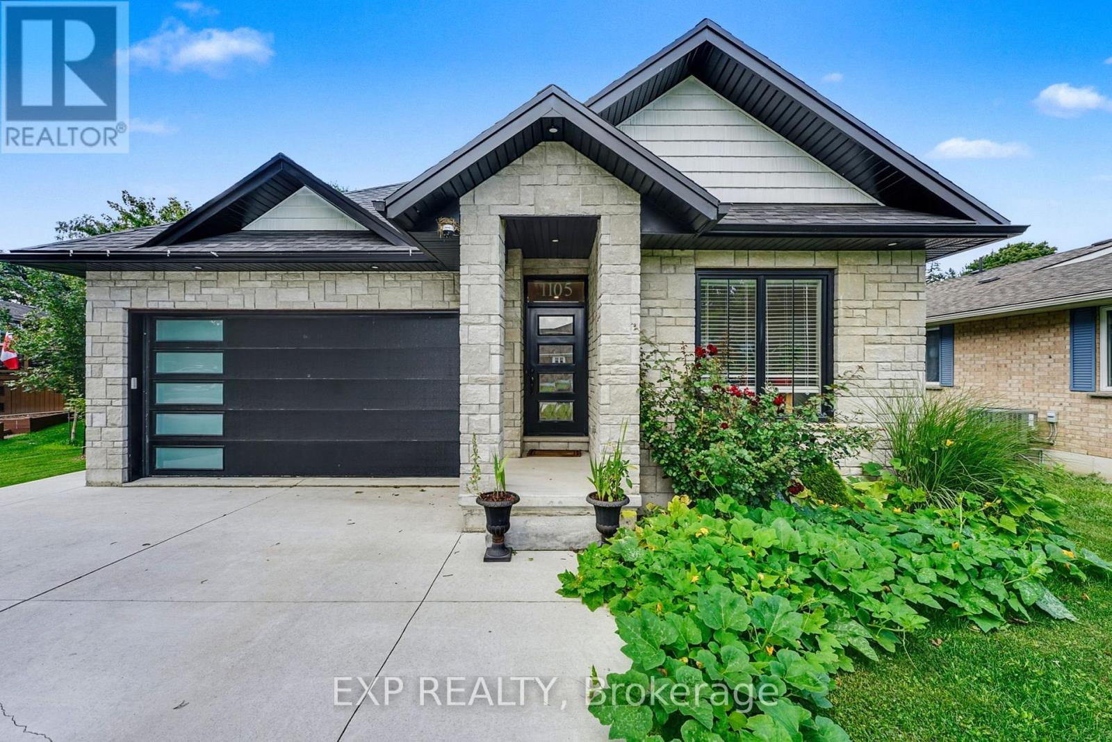 1105 Marietta Street, Howick, ON - Outdoor