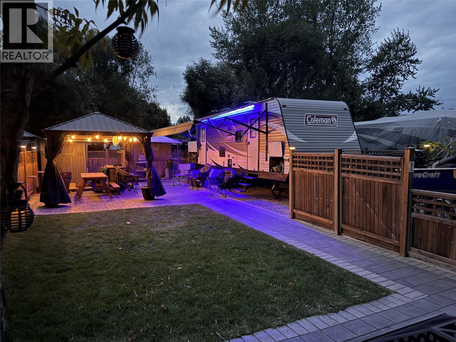 55 Cottonwood Drive N, Lee Creek, BC