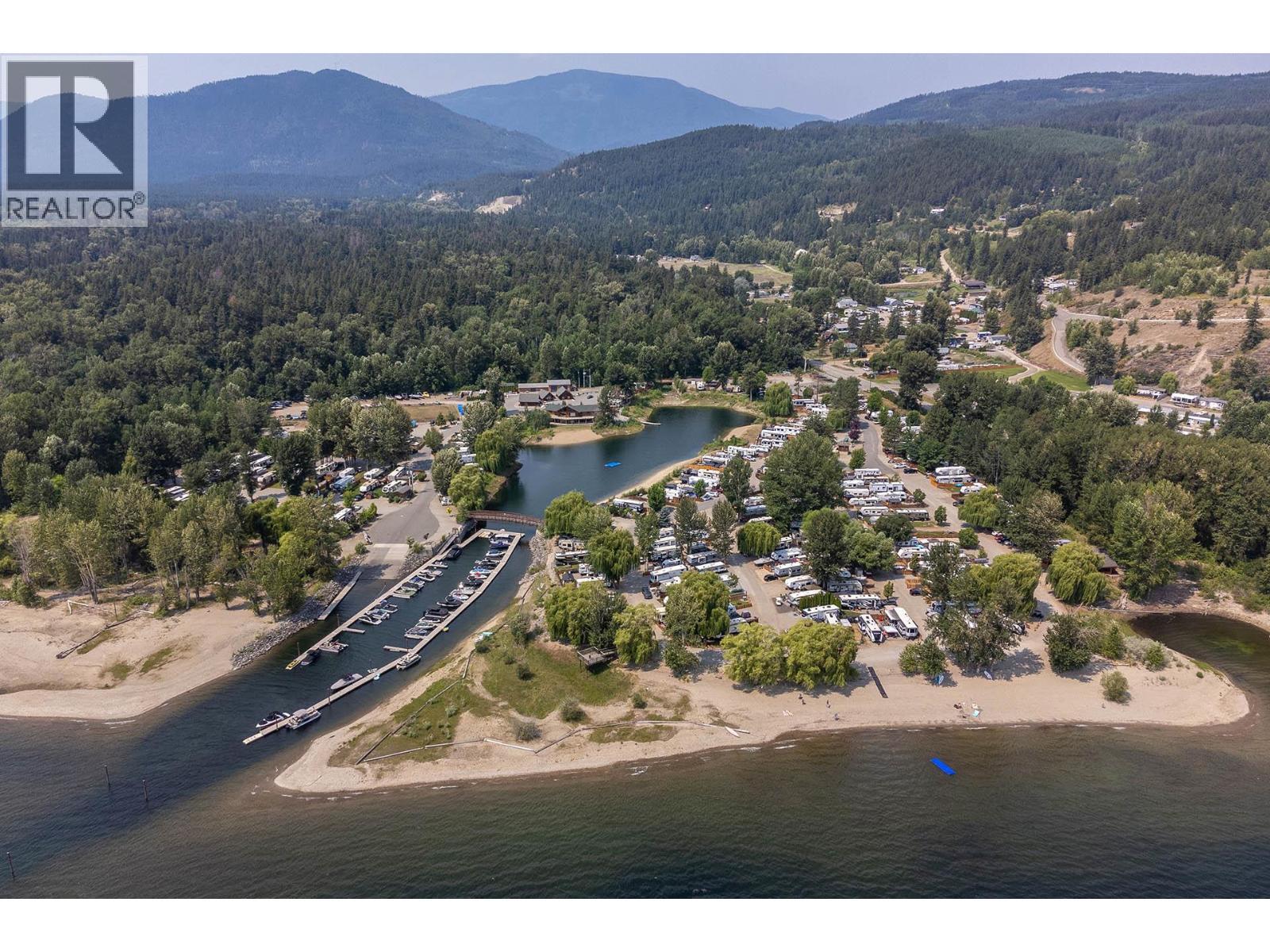 55 Cottonwood Drive N, Lee Creek, BC