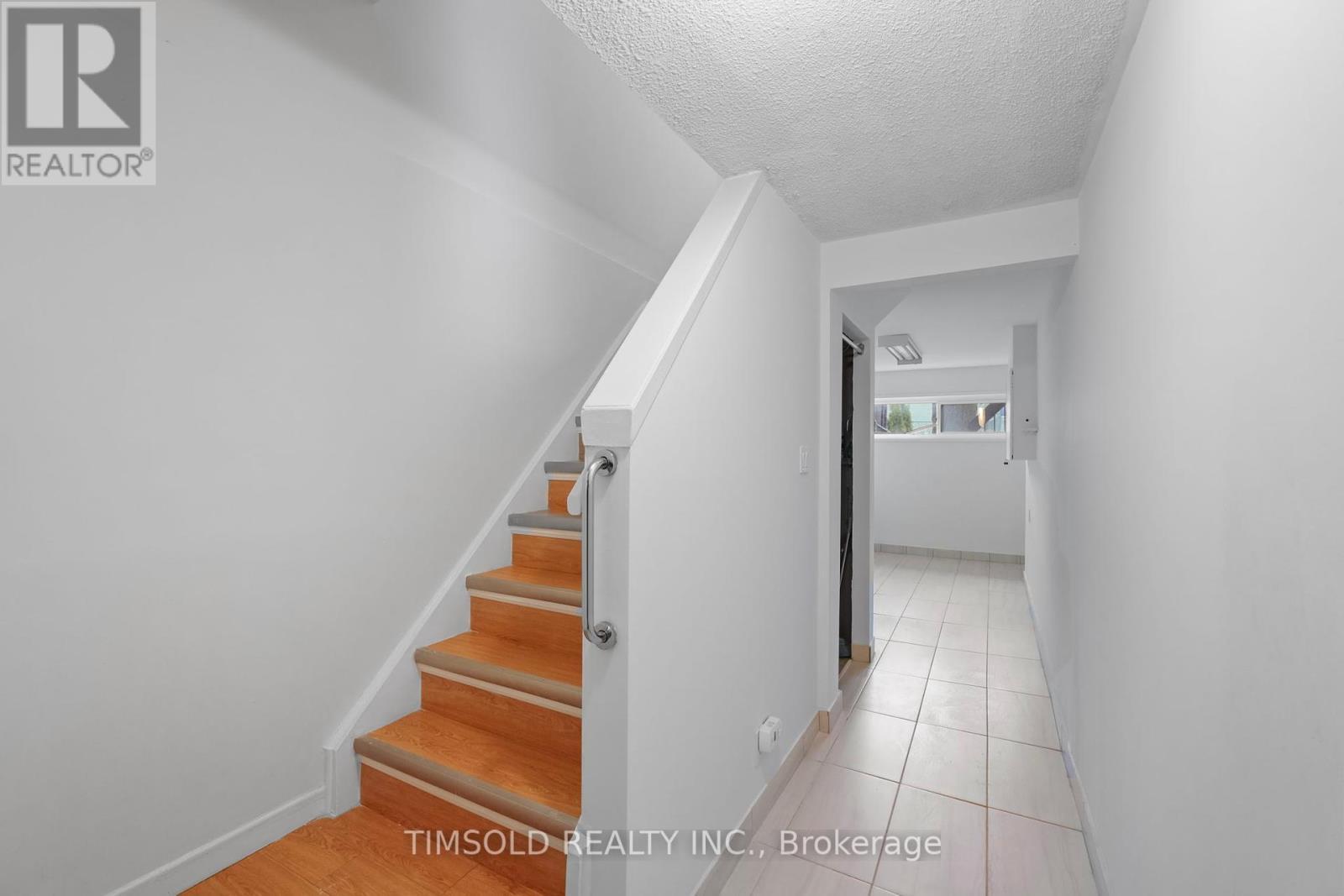 3 - 170 Wickson Trail, Toronto, ON - Indoor Photo Showing Other Room