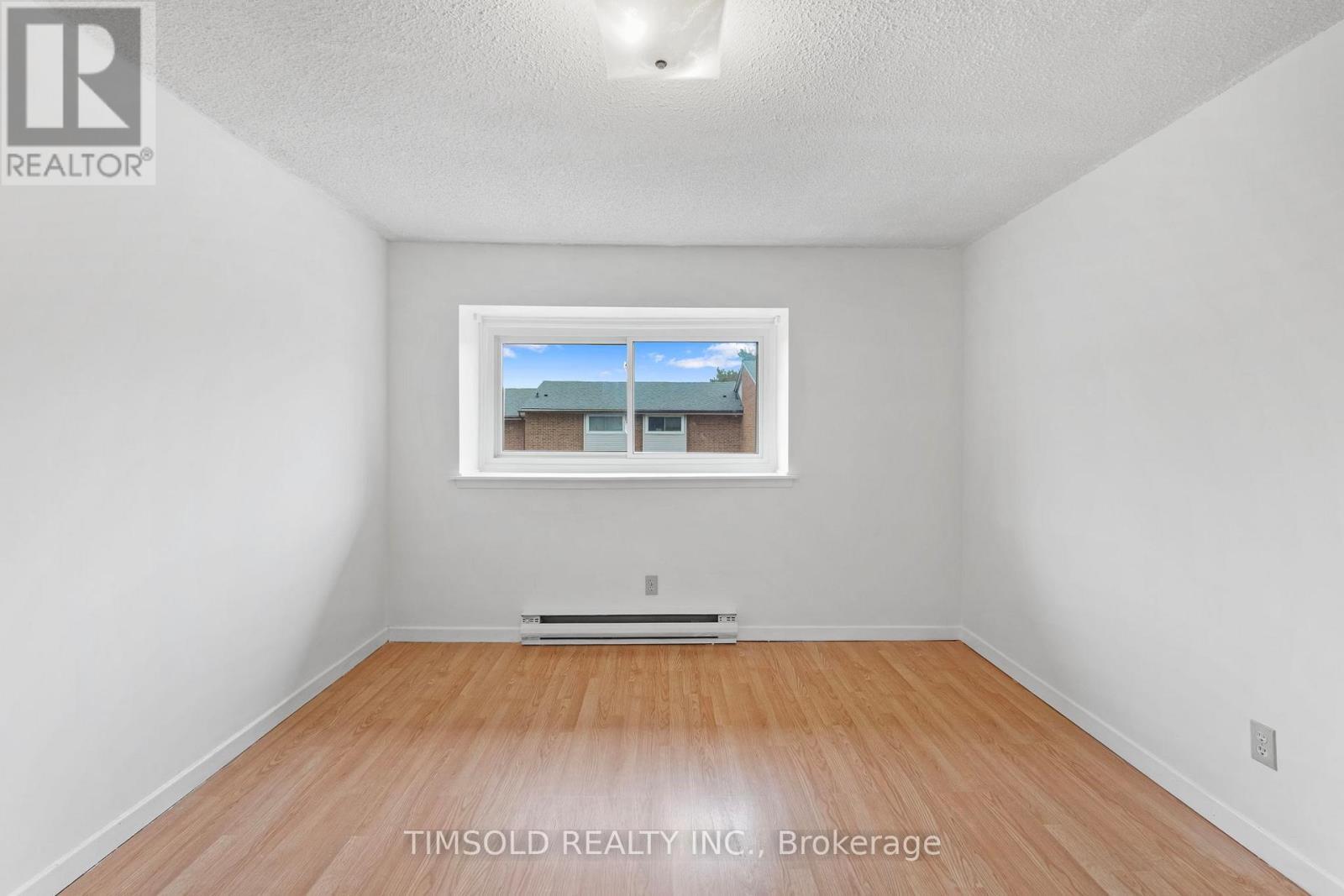 3 - 170 Wickson Trail, Toronto, ON - Indoor Photo Showing Other Room