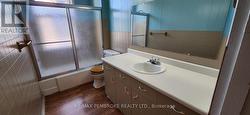 2nd floor full bath -