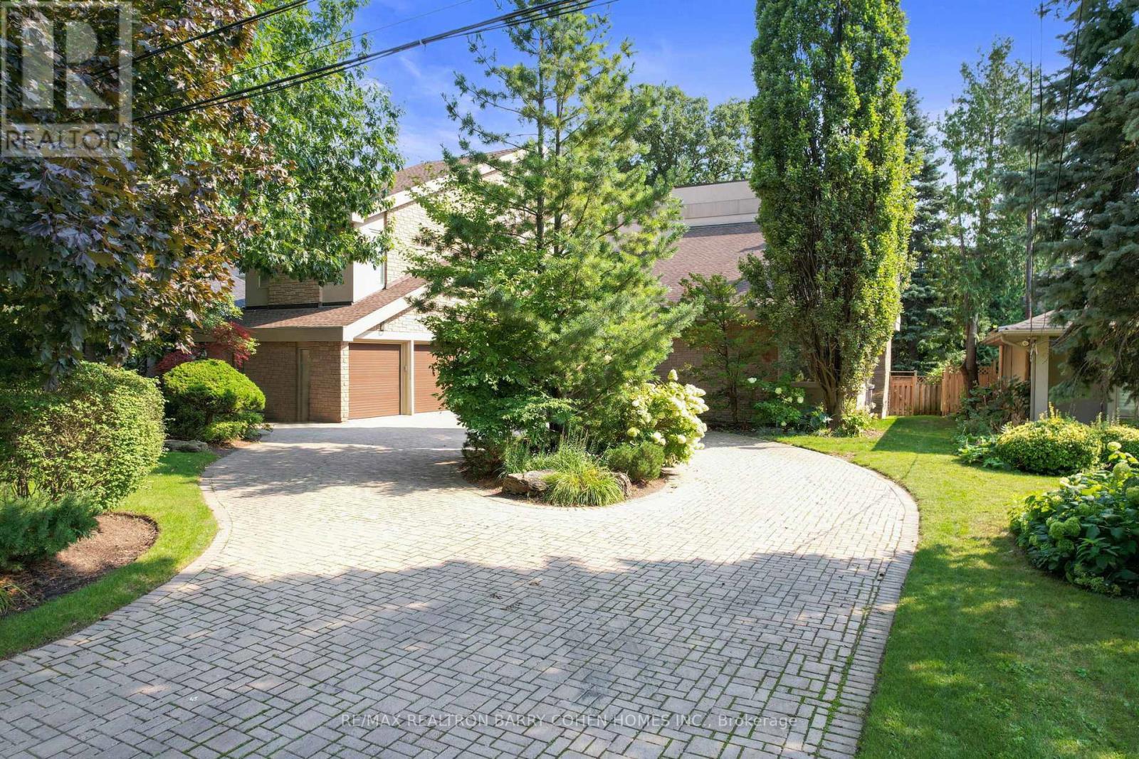 19 Vernham Avenue, Toronto, ON - Outdoor