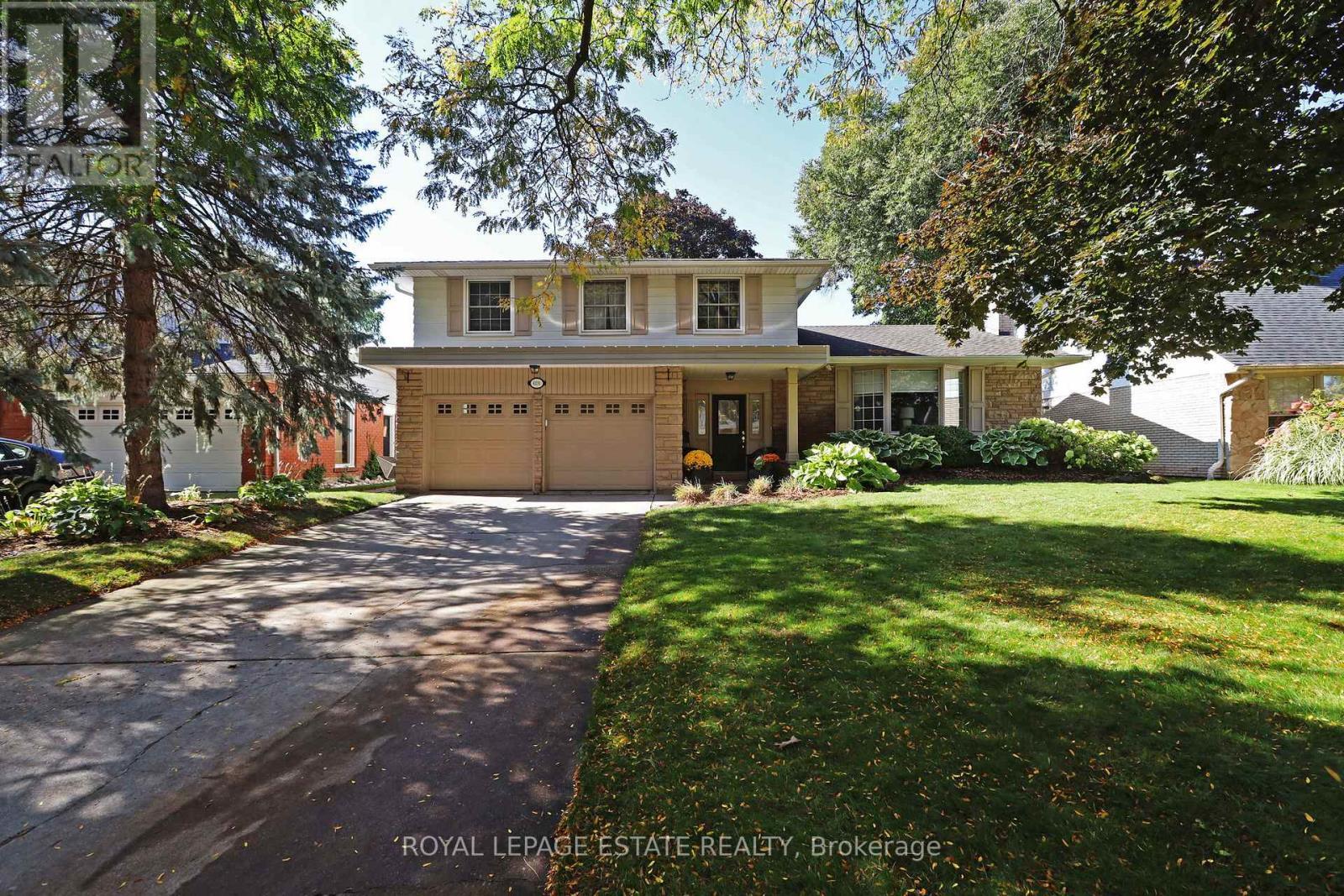 4231 Dunvegan Road, Burlington, ON - Outdoor With Facade