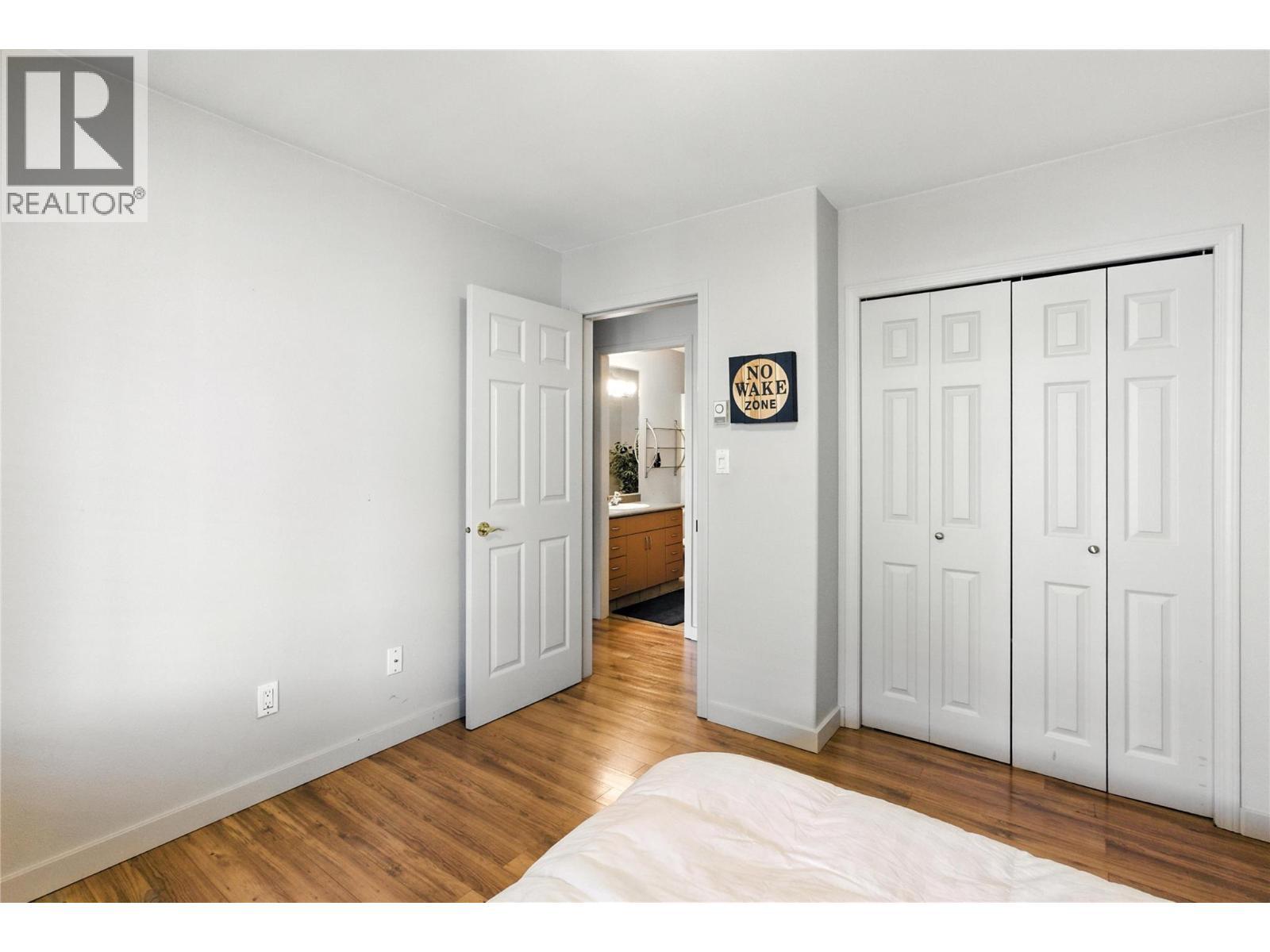 4990 Kipp Road, Kamloops, BC - Indoor Photo Showing Bedroom