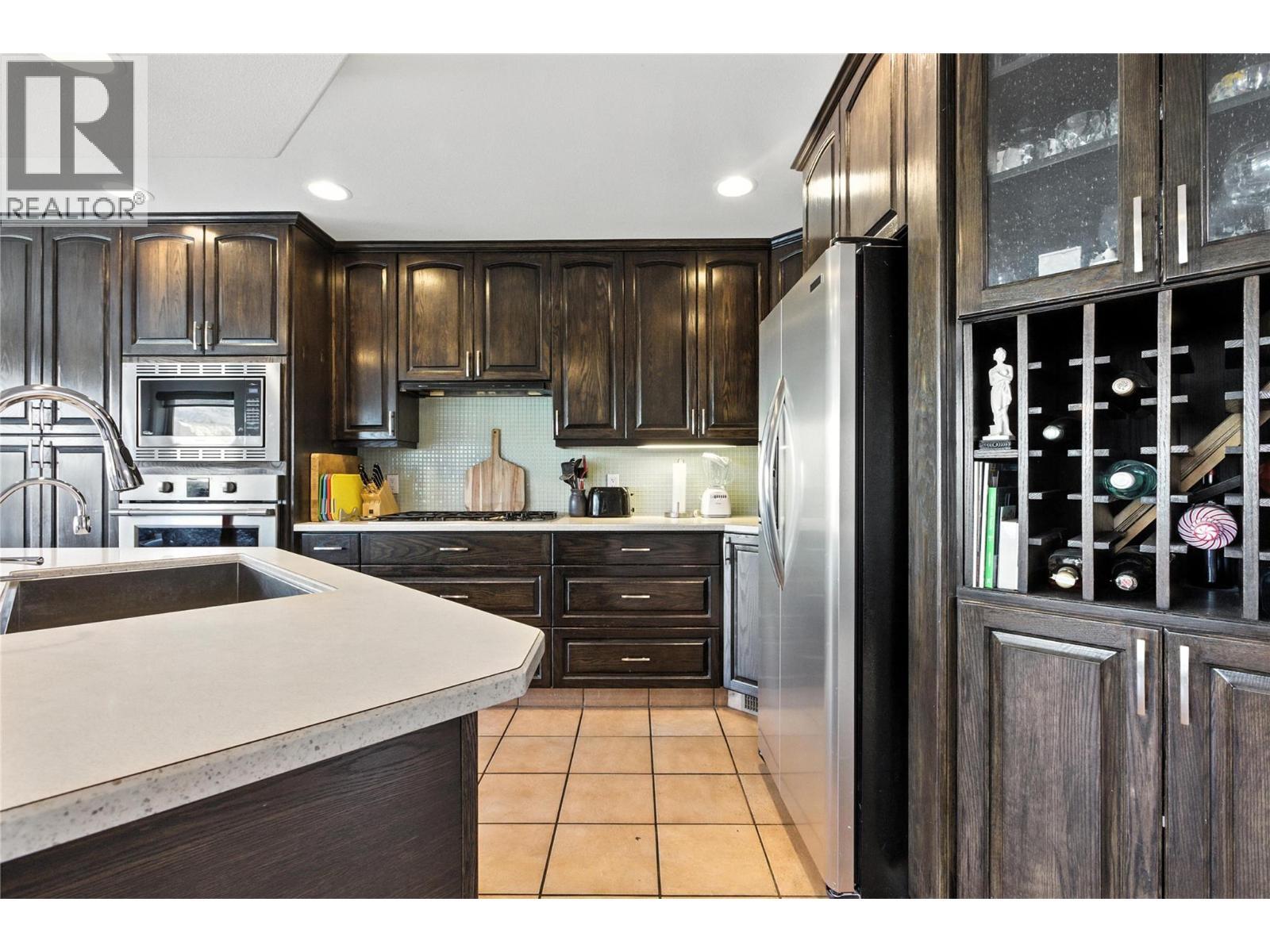 4990 Kipp Road, Kamloops, BC - Indoor Photo Showing Kitchen With Upgraded Kitchen