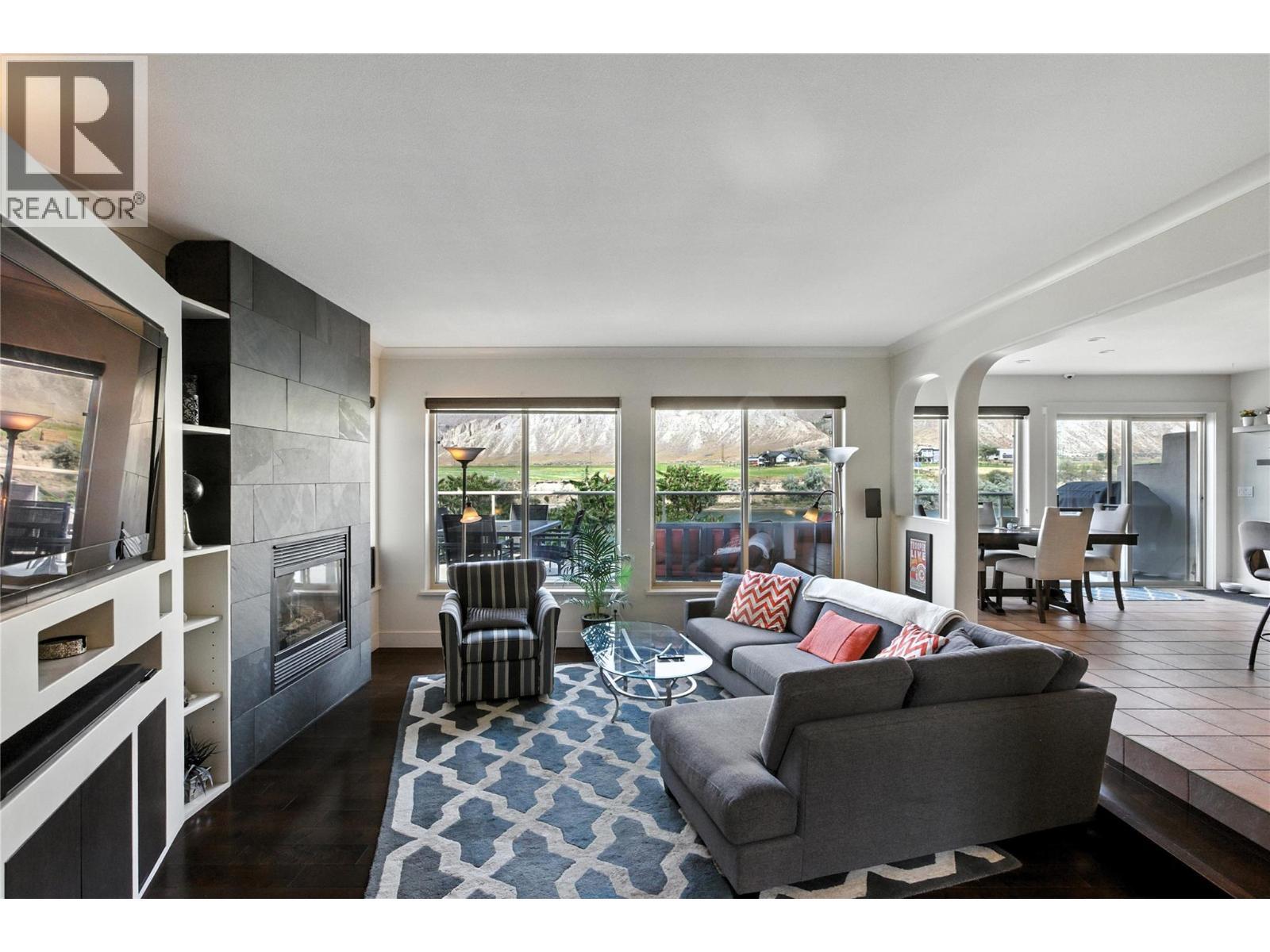 4990 Kipp Road, Kamloops, BC - Indoor Photo Showing Living Room With Fireplace