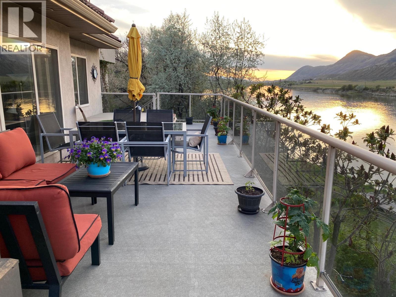 4990 Kipp Road, Kamloops, BC - Outdoor With Exterior