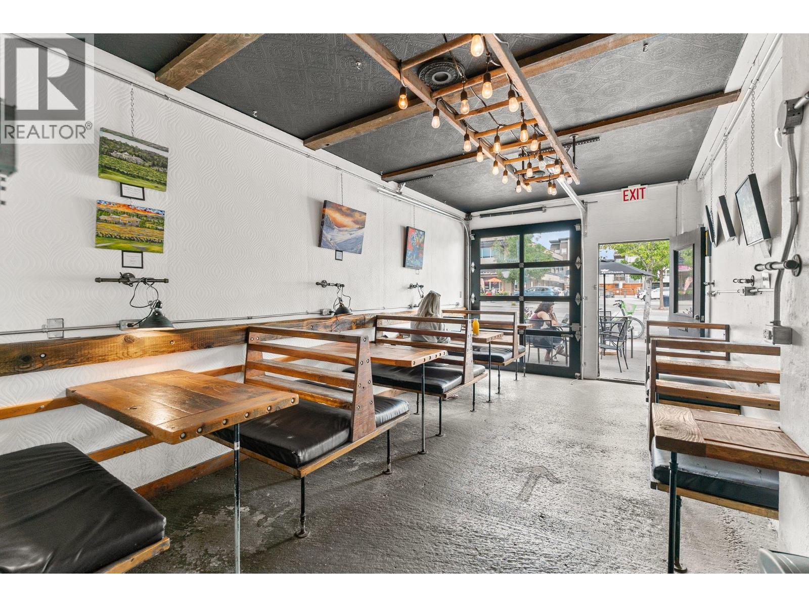 1615 Dickson Avenue Unit# 100, Kelowna, BC