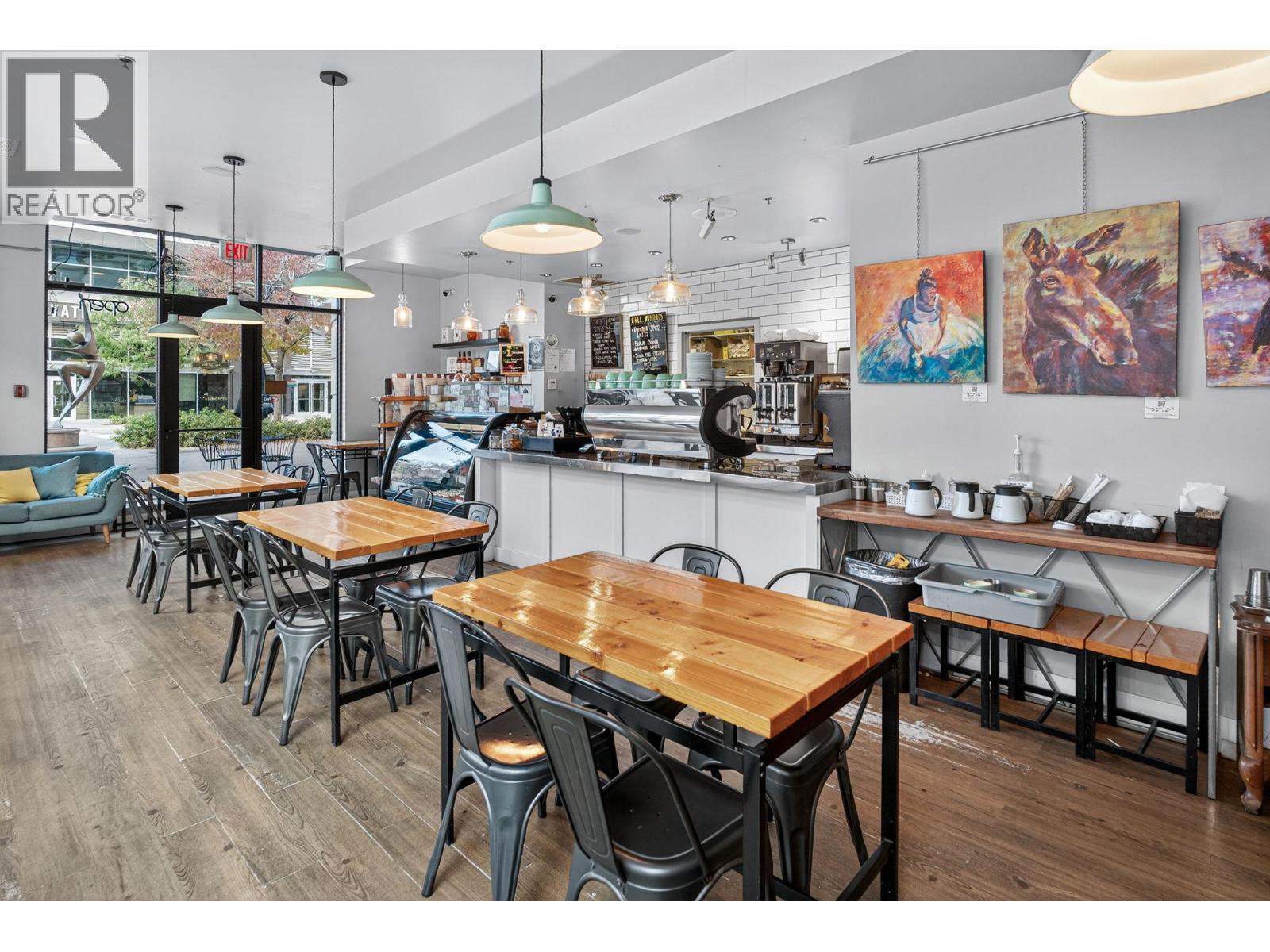 1615 Dickson Avenue Unit# 100, Kelowna, BC