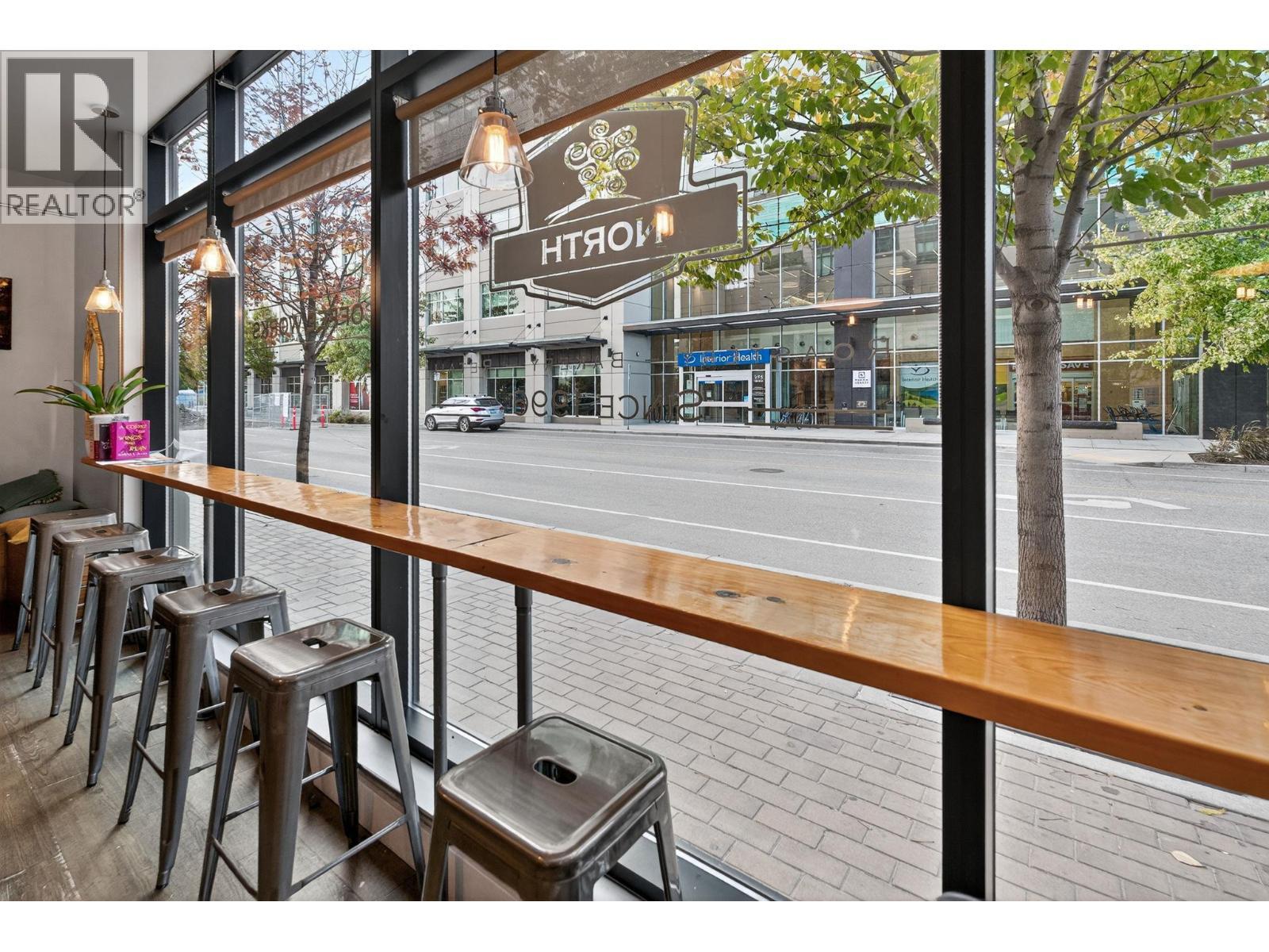 1615 Dickson Avenue Unit# 100, Kelowna, BC