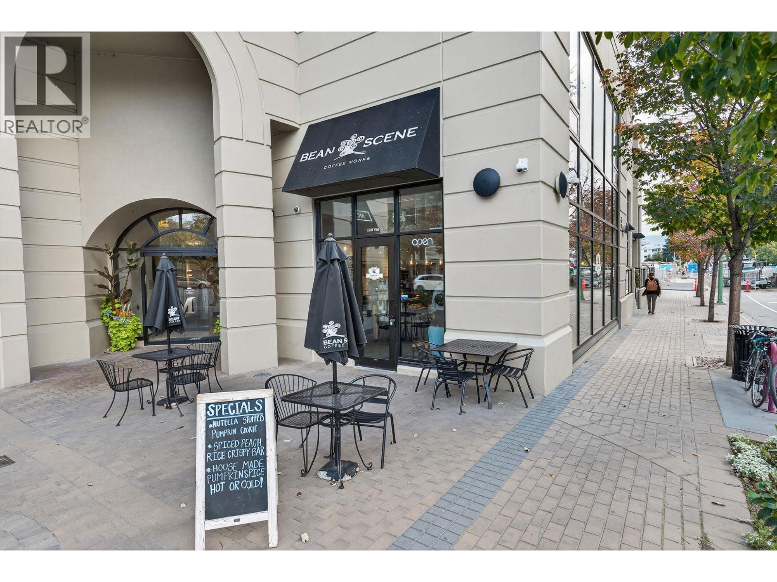 1615 Dickson Avenue Unit# 100, Kelowna, BC