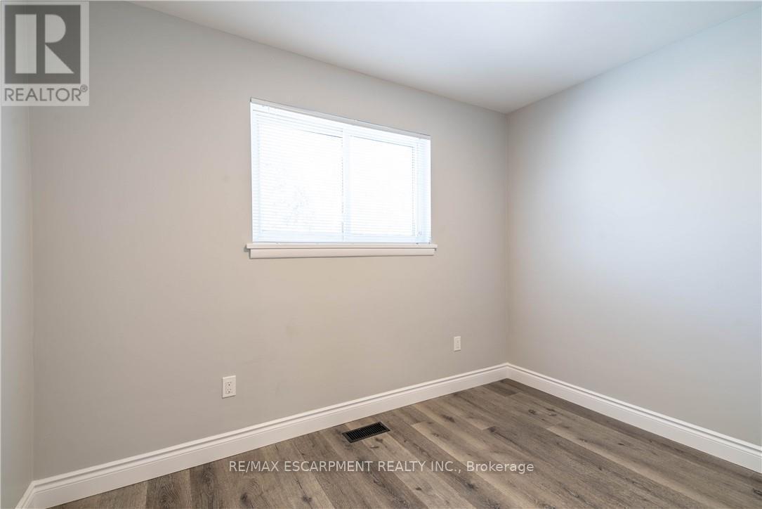 1 - 196 Upper Paradise Street, Hamilton, ON - Indoor Photo Showing Other Room