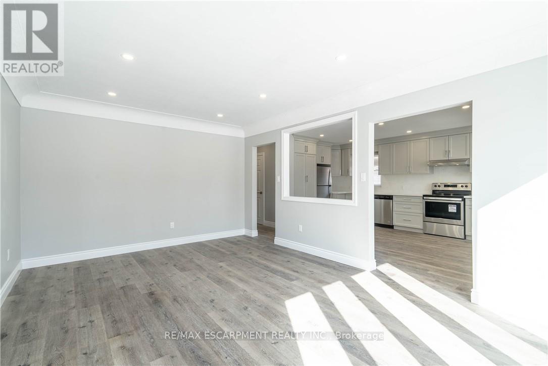 1 - 196 Upper Paradise Street, Hamilton, ON - Indoor