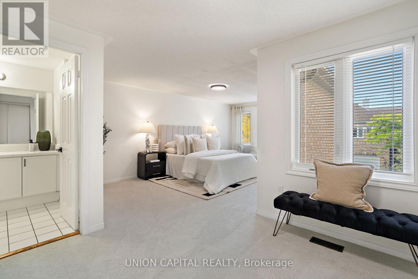 106 - 2555 Thomas Street, Mississauga, ON - Indoor Photo Showing Bedroom