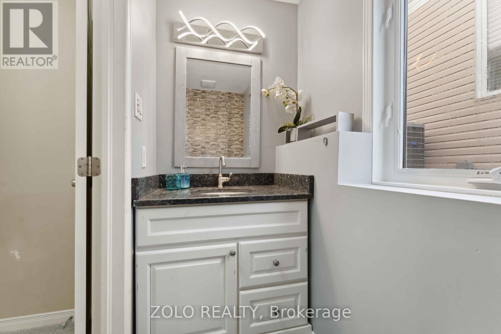 2421 Glandriel Crescent, Ottawa, ON - Photo Showing Bathroom