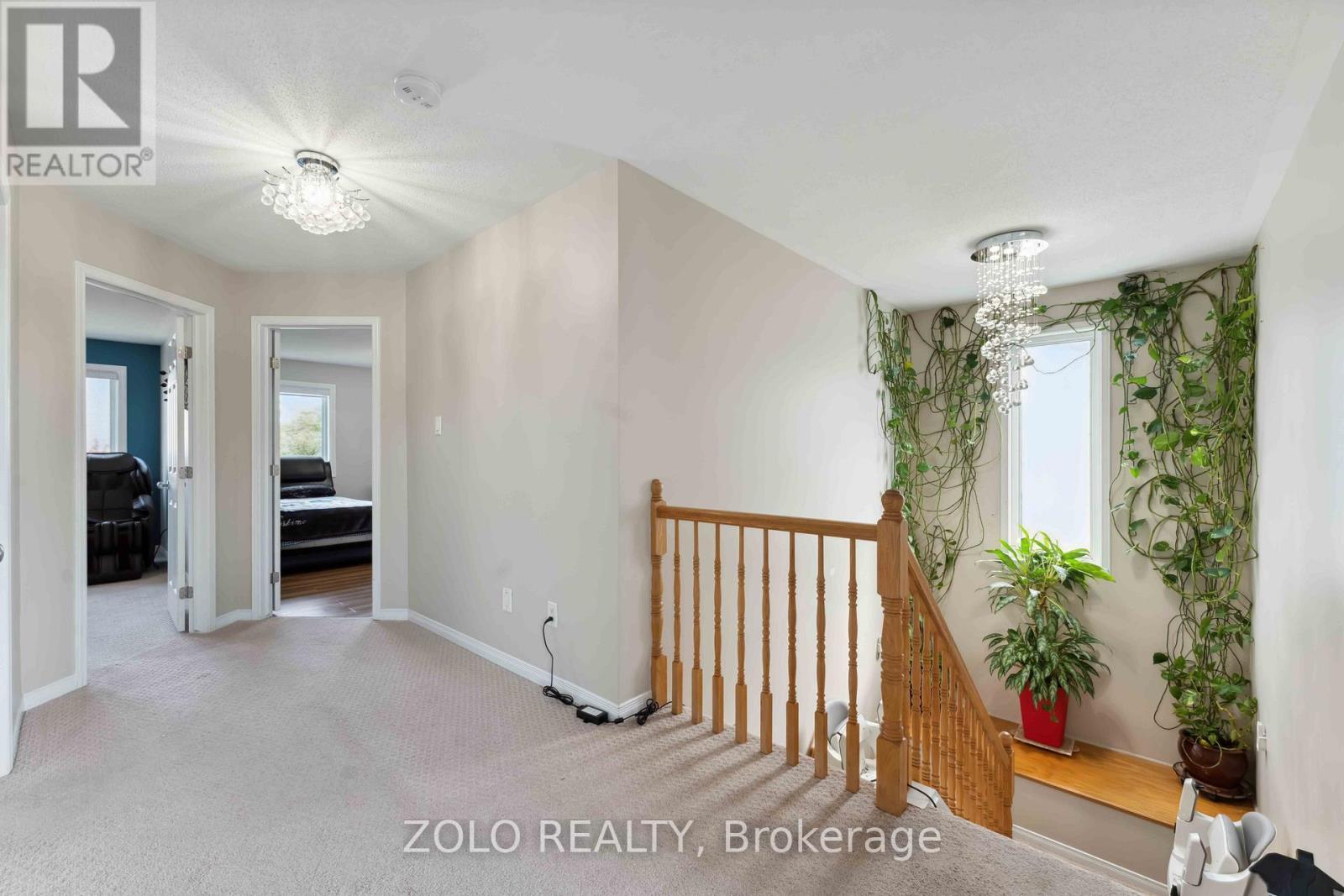 2421 Glandriel Crescent, Ottawa, ON - Indoor Photo Showing Other Room