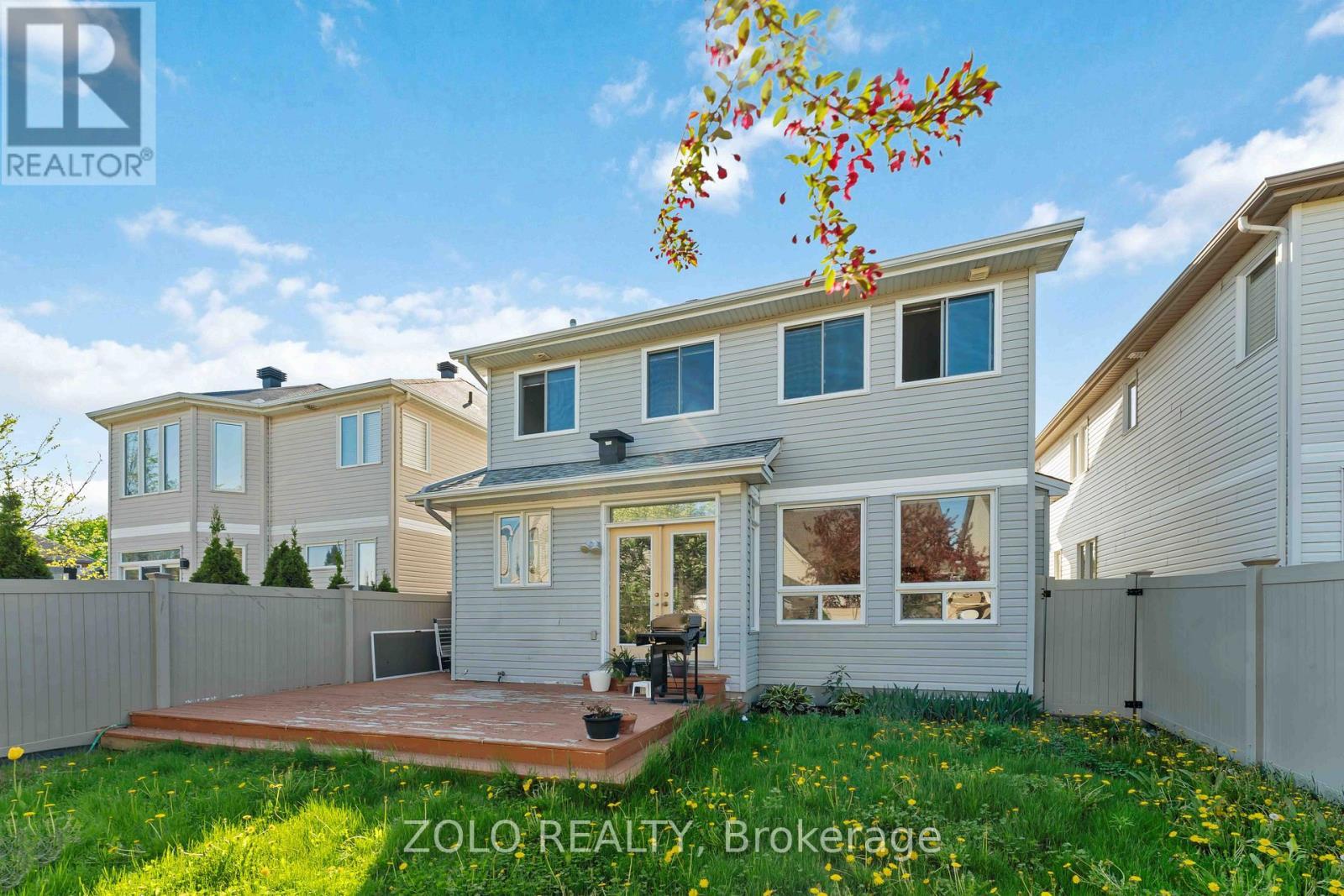 2421 Glandriel Crescent, Ottawa, ON - Outdoor