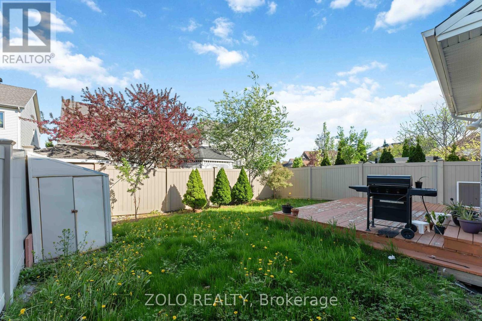 2421 Glandriel Crescent, Ottawa, ON - Outdoor