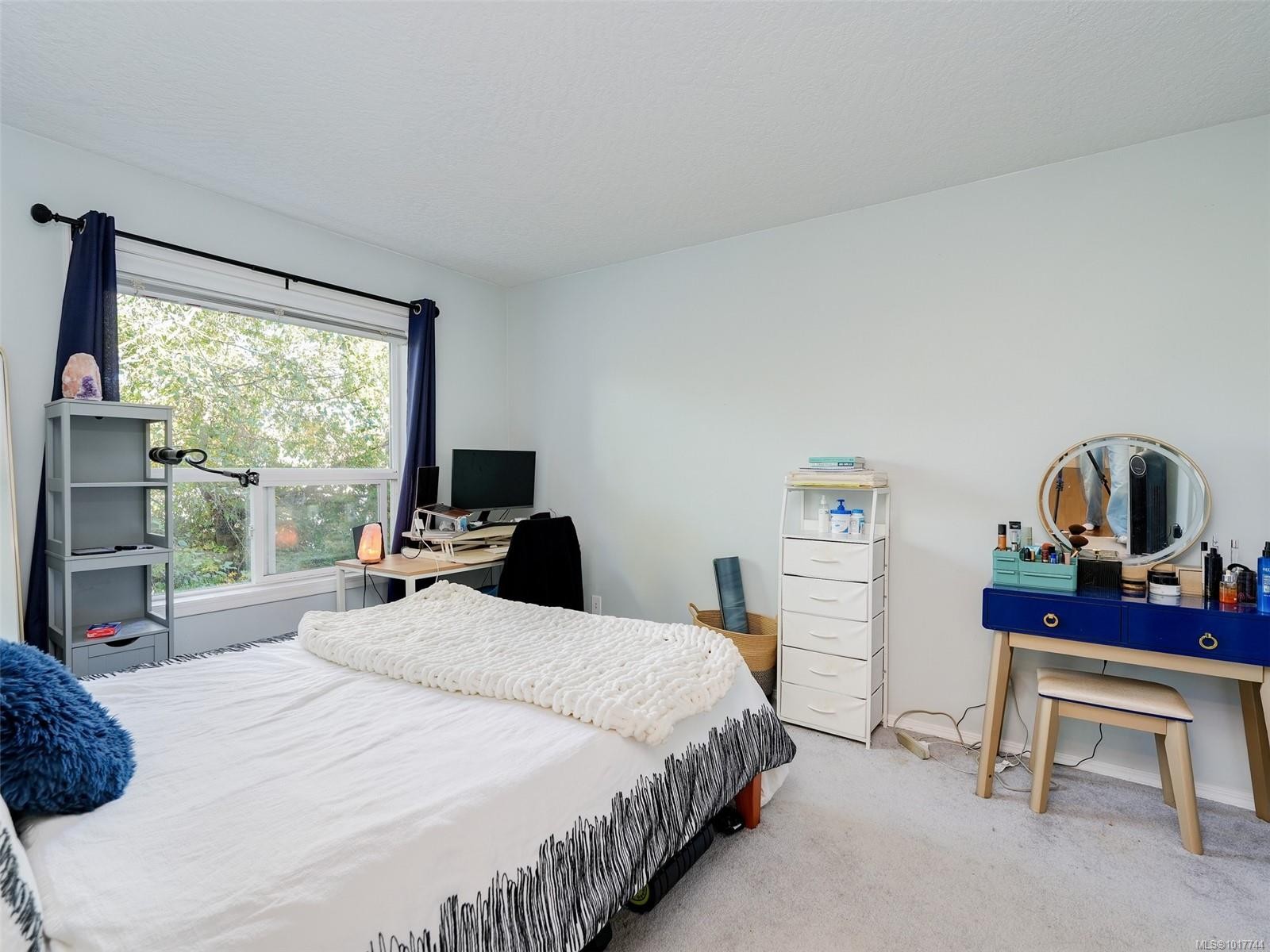 308-899 Darwin Ave, Saanich, BC - Indoor Photo Showing Bedroom