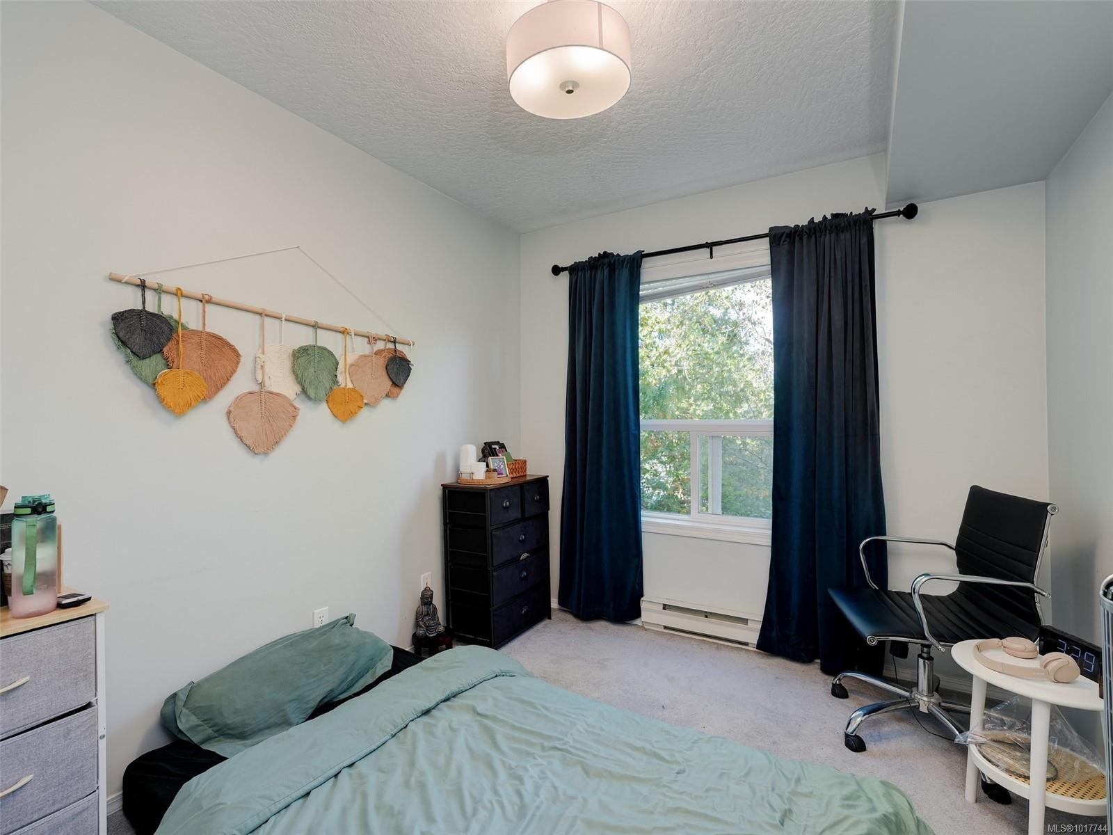 308-899 Darwin Ave, Saanich, BC - Indoor Photo Showing Bedroom