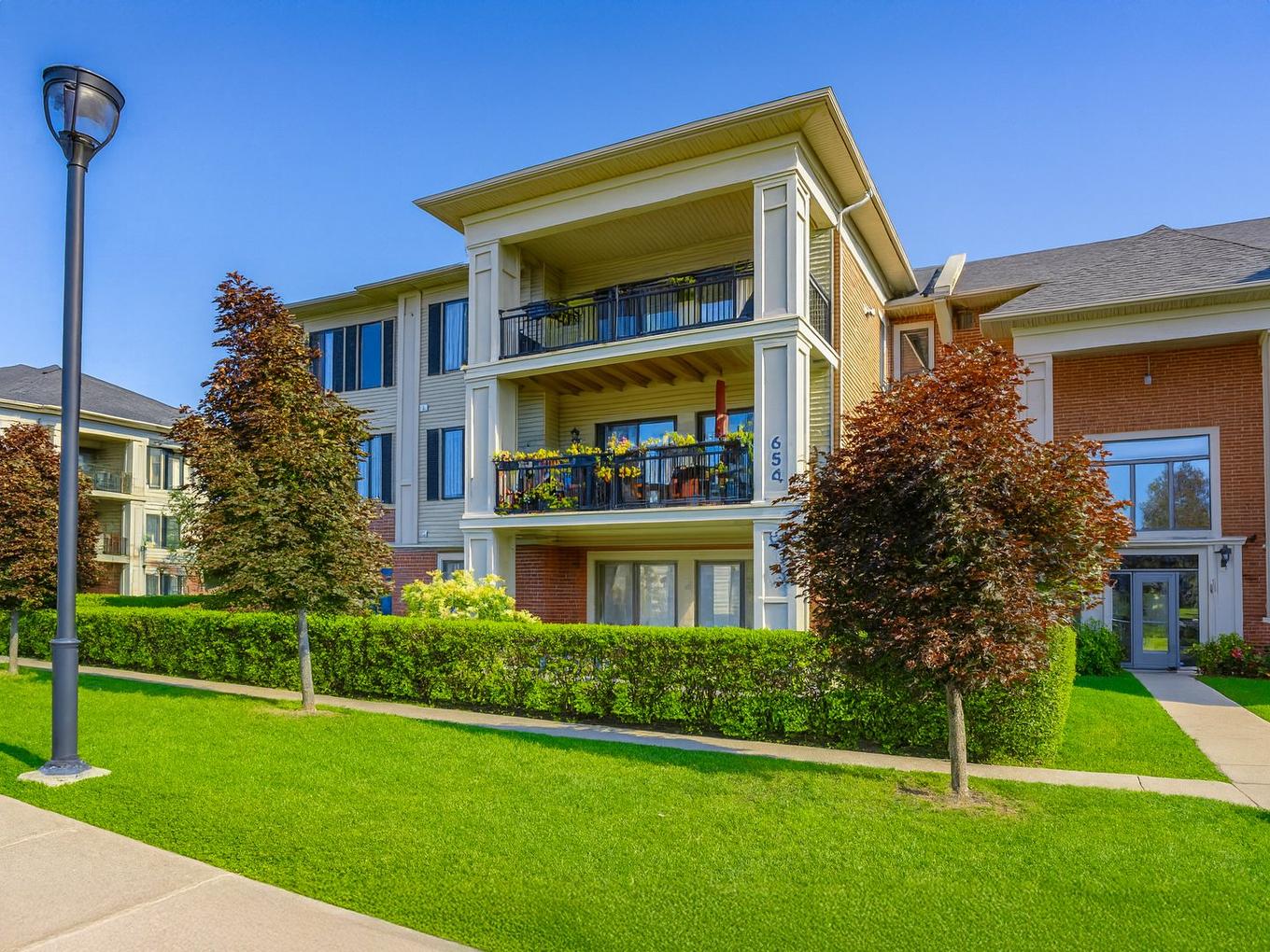 Frontage - 5-654 Rue Des Sureaux, Boucherville, QC - Outdoor With Facade