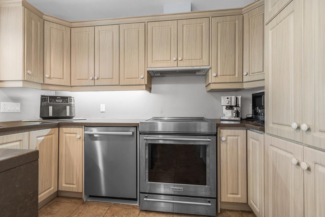 Cuisine - 2572 - 2574 Rue De Port-Royal, Québec (Sainte-Foy/Sillery/Cap-Rouge), QC - Indoor Photo Showing Kitchen