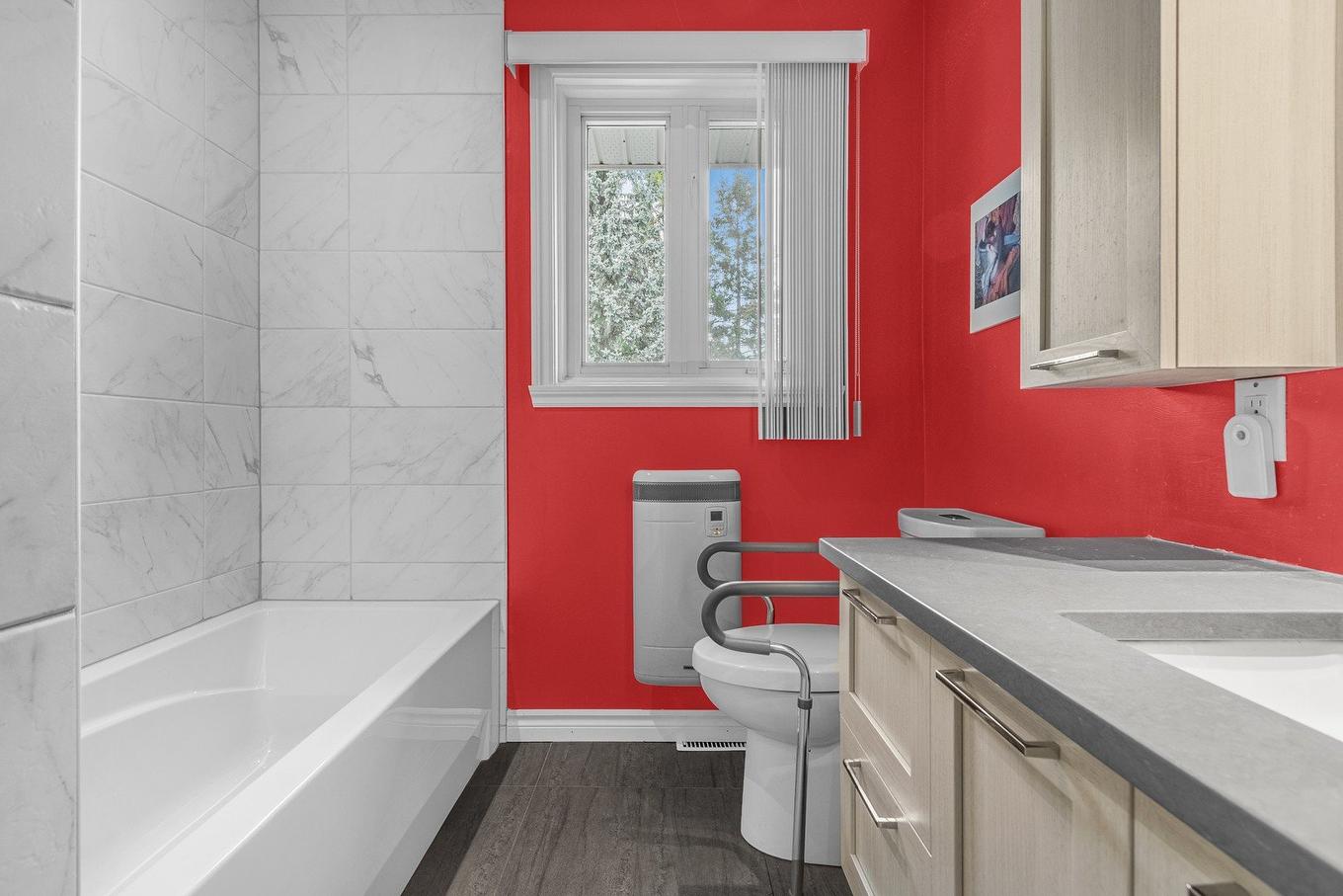 Salle de bains - 2572 - 2574 Rue De Port-Royal, Québec (Sainte-Foy/Sillery/Cap-Rouge), QC - Indoor Photo Showing Bathroom