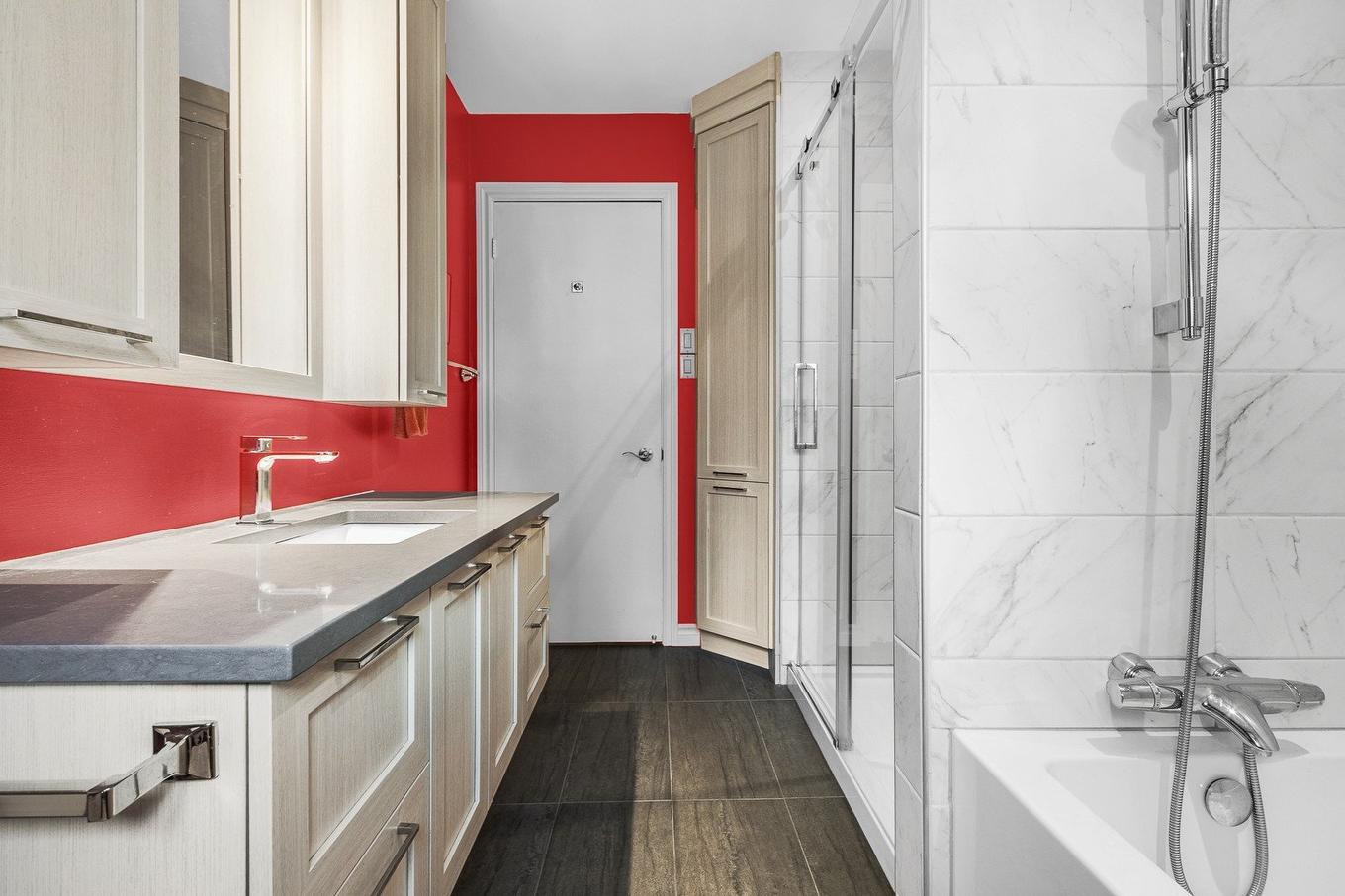 Salle de bains - 2572 - 2574 Rue De Port-Royal, Québec (Sainte-Foy/Sillery/Cap-Rouge), QC - Indoor Photo Showing Bathroom