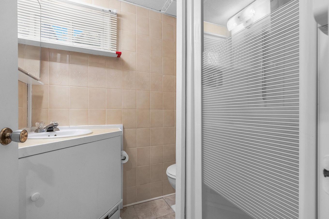 Salle de bains - 2572 - 2574 Rue De Port-Royal, Québec (Sainte-Foy/Sillery/Cap-Rouge), QC - Indoor Photo Showing Bathroom