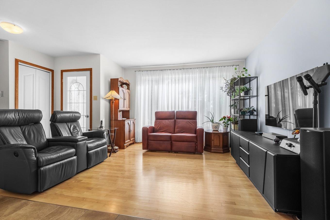 Salon - 2572 - 2574 Rue De Port-Royal, Québec (Sainte-Foy/Sillery/Cap-Rouge), QC - Indoor Photo Showing Living Room