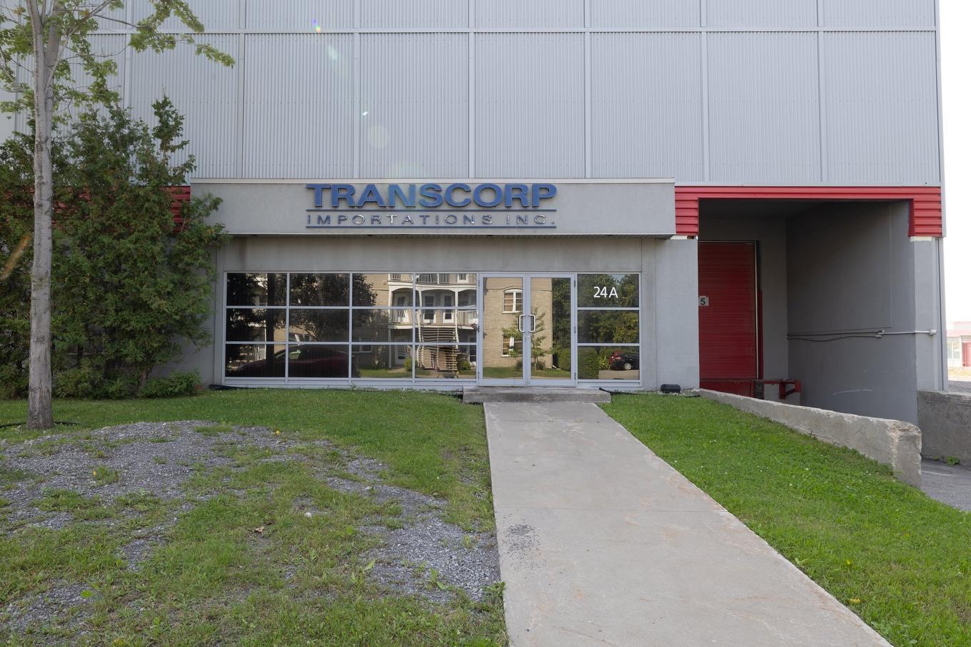 Photo aérienne - 1-24 Carré Sicard, Sainte-Thérèse, QC - Outdoor