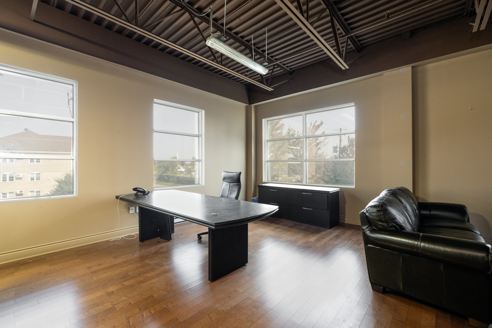 Office - 1-24 Carré Sicard, Sainte-Thérèse, QC - Indoor