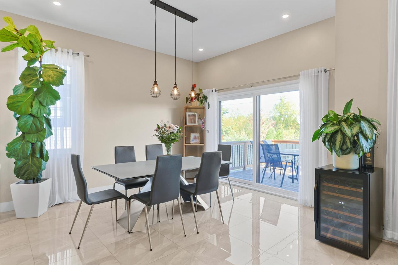 Dining room - 55 Rue Du Hauban, Salaberry-De-Valleyfield, QC - Indoor Photo Showing Dining Room