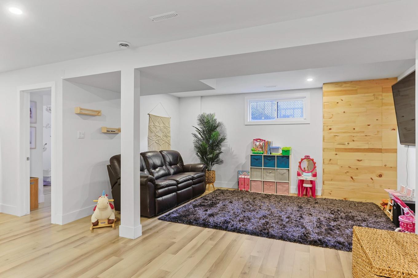 Family room - 55 Rue Du Hauban, Salaberry-De-Valleyfield, QC - Indoor