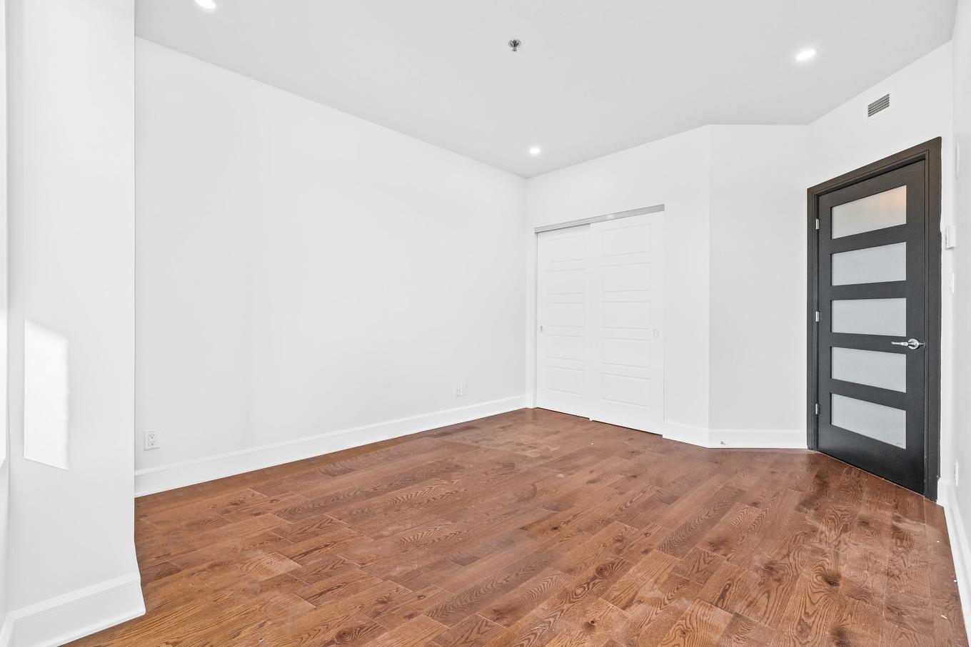 Chambre à coucher - 1002-1900 Boul. Angrignon, Montréal (Lasalle), QC - Indoor Photo Showing Other Room