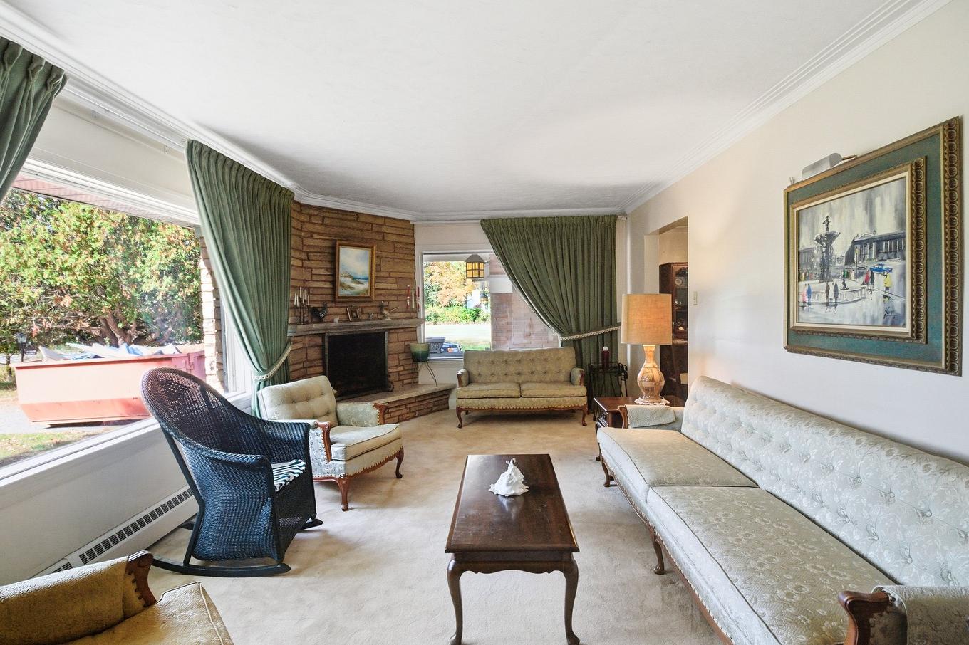 Salon - 13 Rue Atholl-Doune, Gatineau (Aylmer), QC - Indoor Photo Showing Living Room With Fireplace