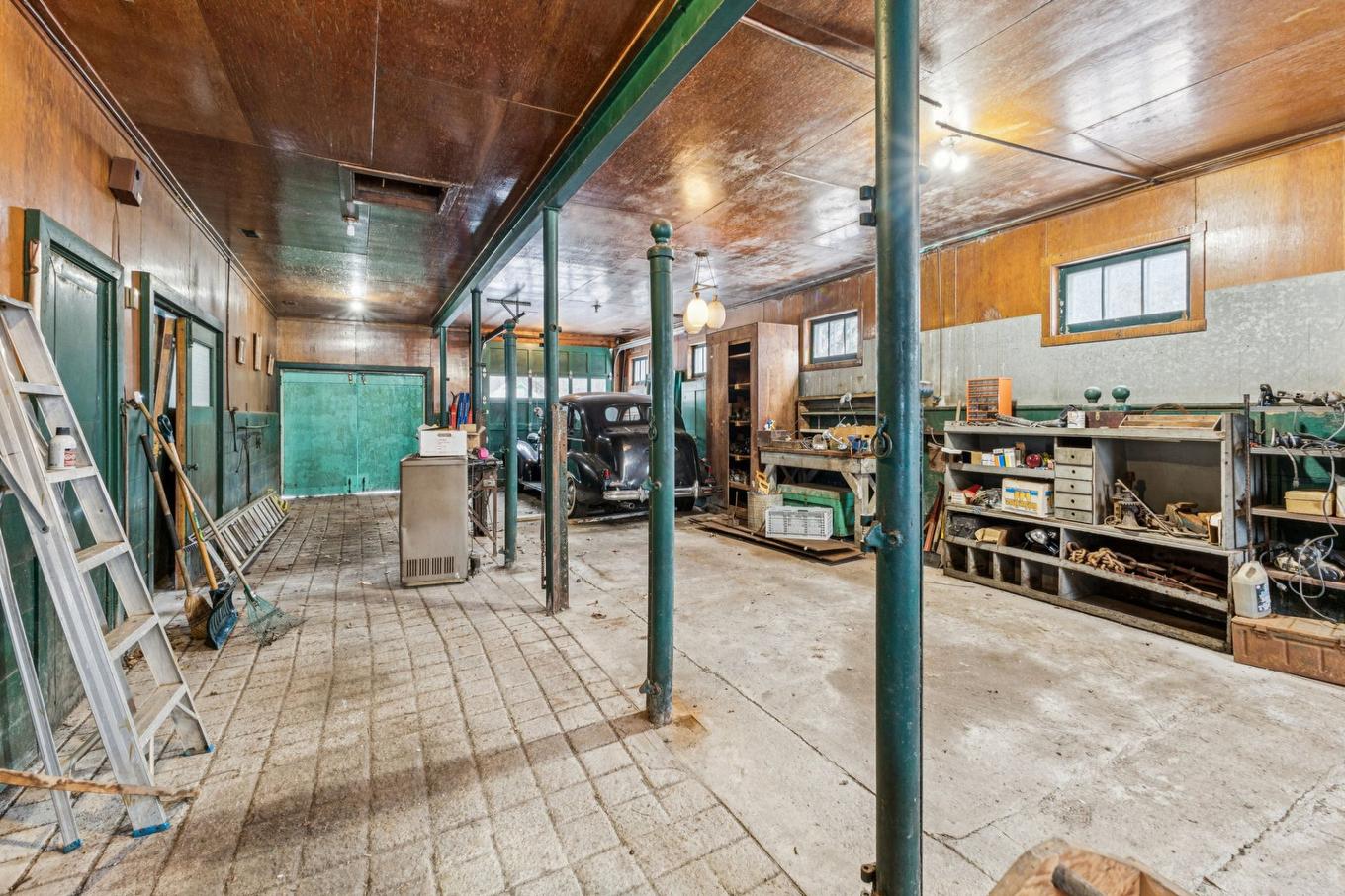 Garage - 13 Rue Atholl-Doune, Gatineau (Aylmer), QC - Indoor