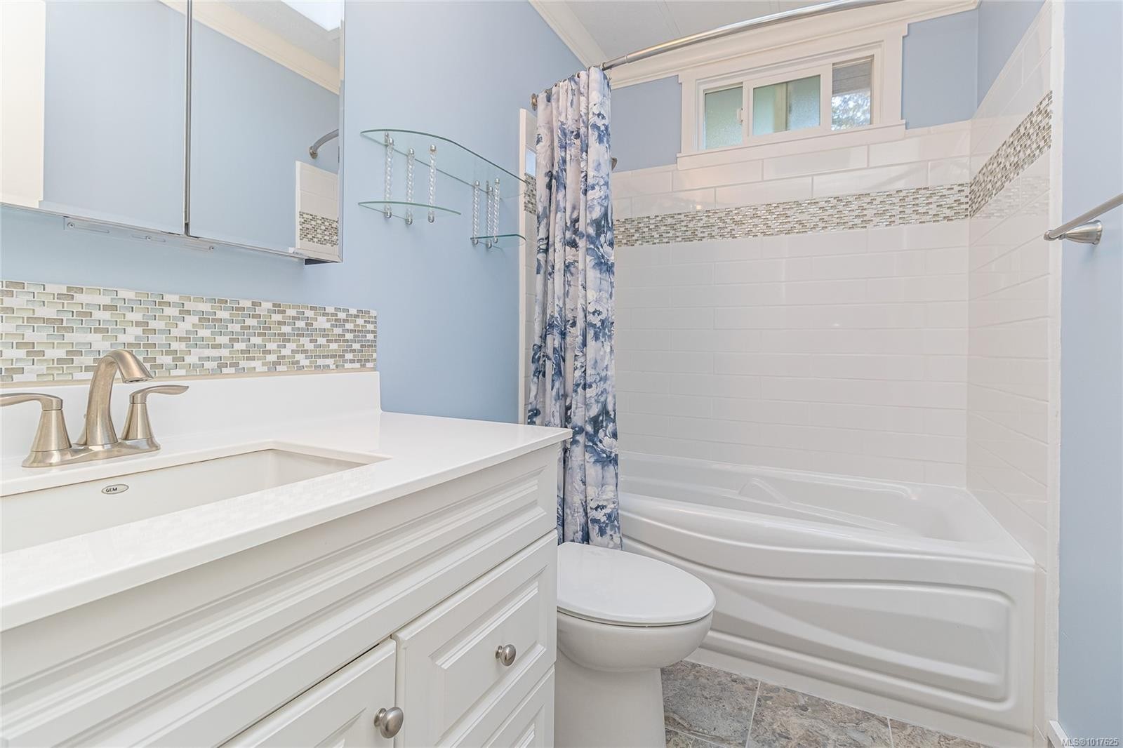 2135 Summergate Blvd, Sidney, BC