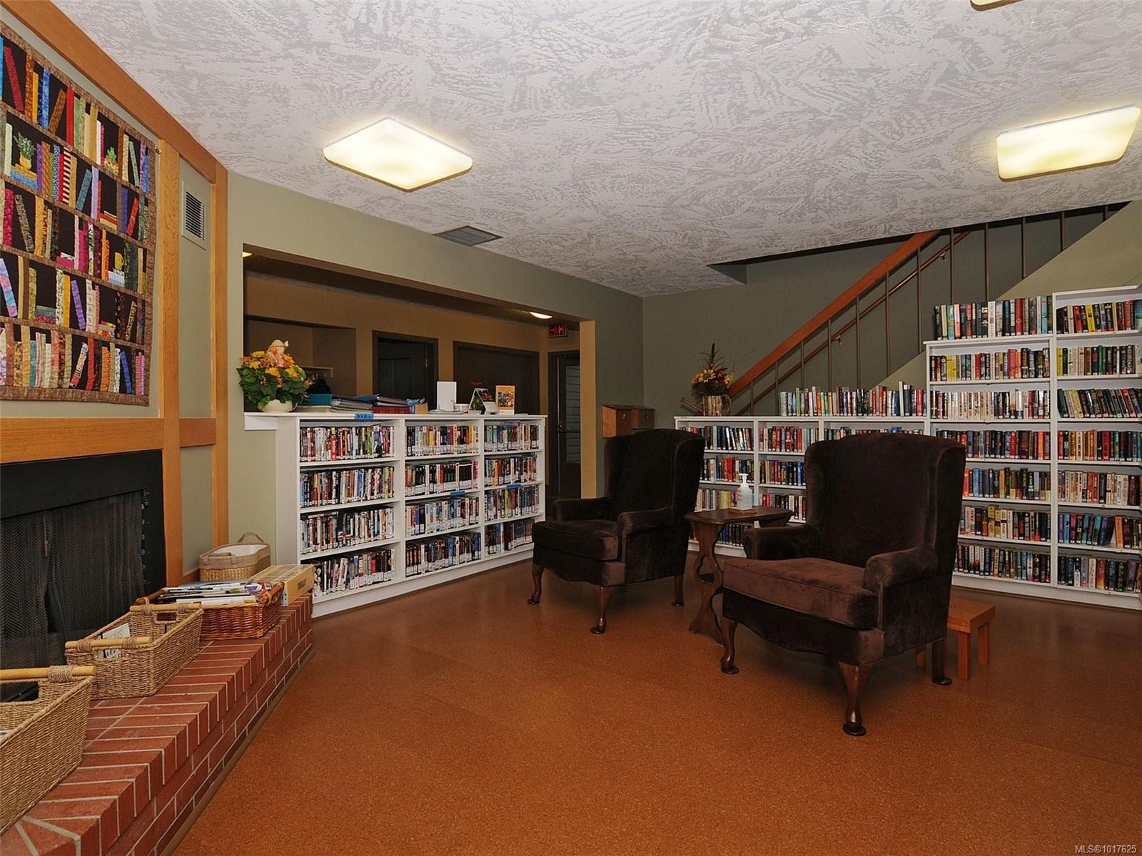 2135 Summergate Blvd, Sidney, BC