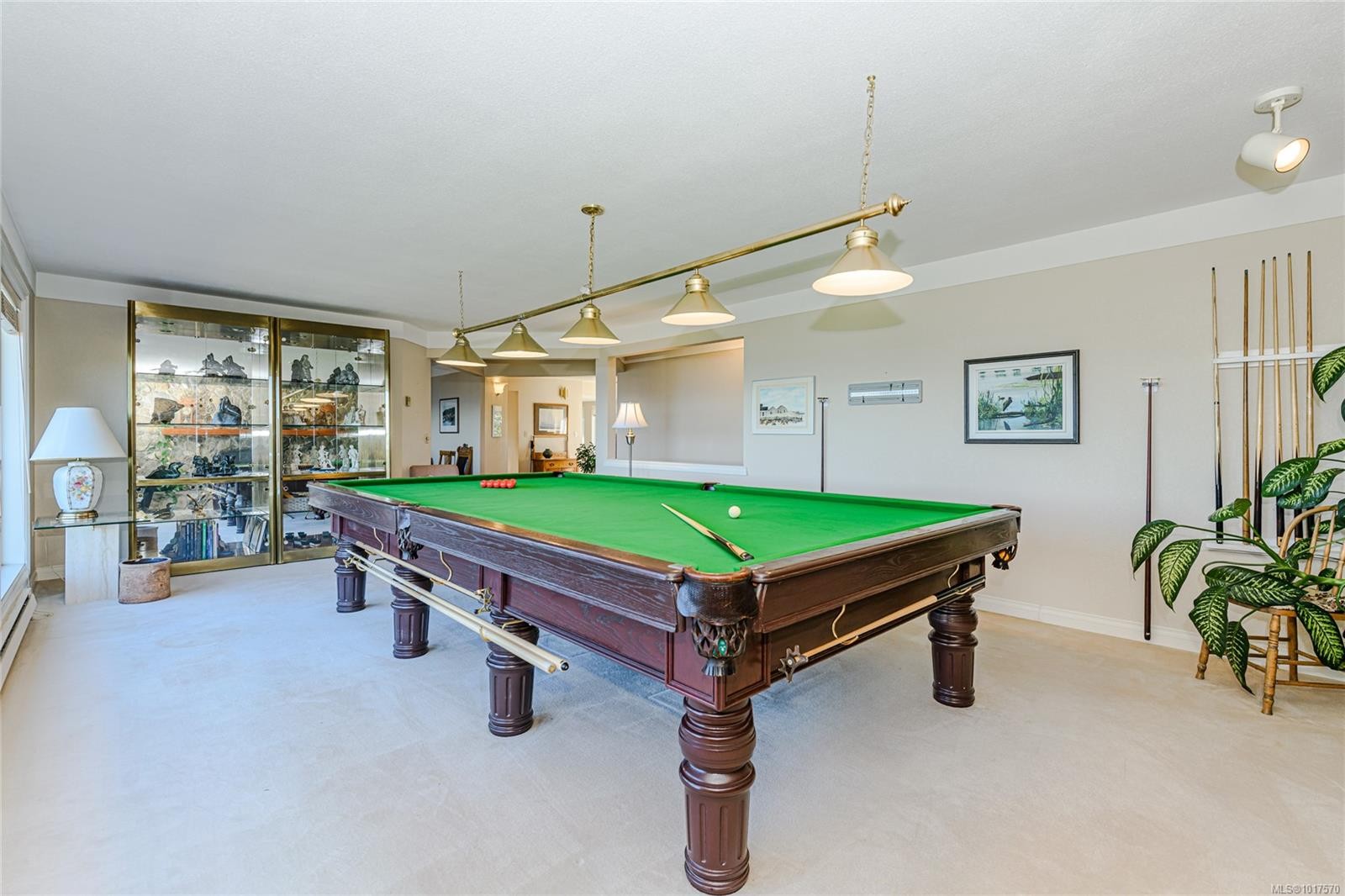 4727 Treetop Hts, Saanich, BC