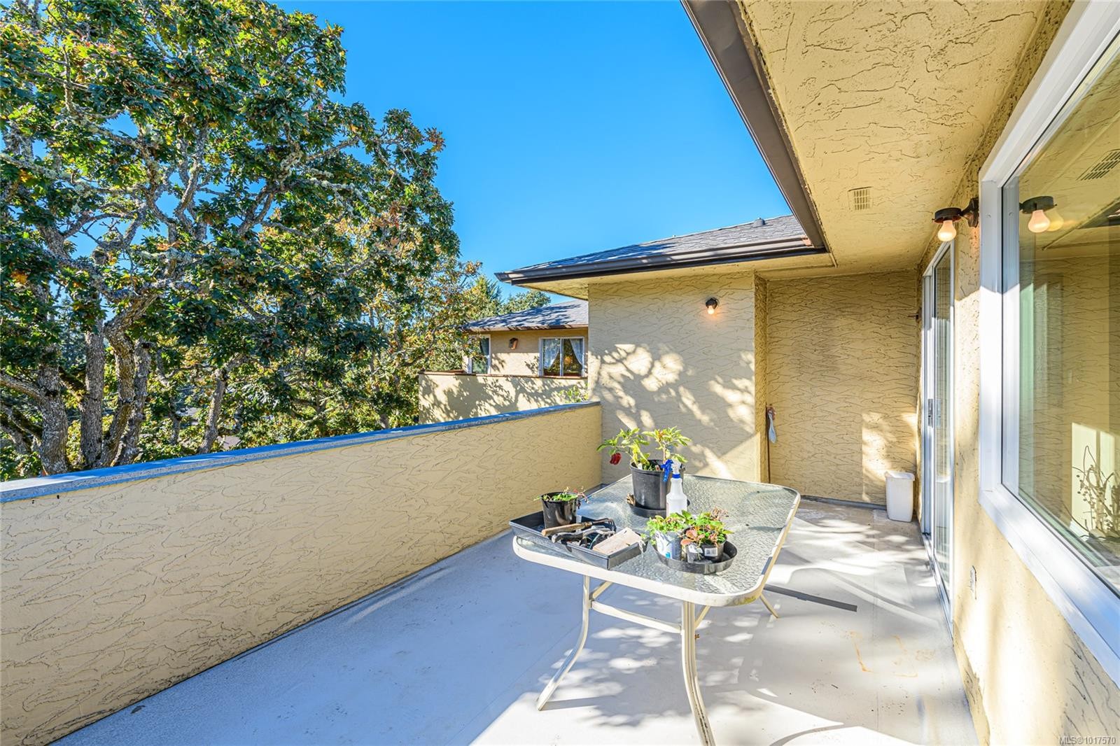 4727 Treetop Hts, Saanich, BC