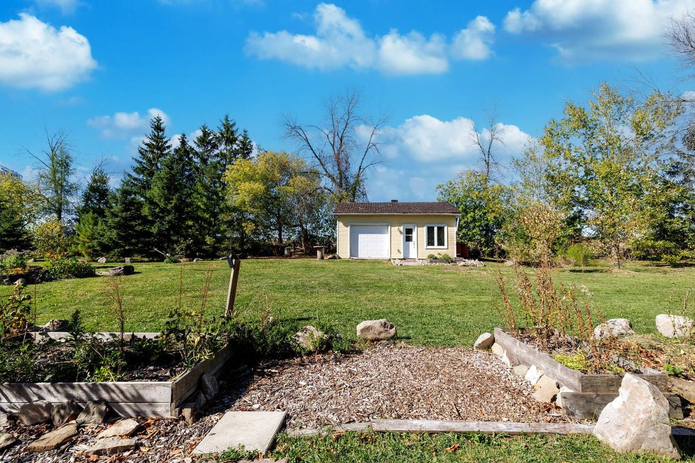 Backyard - 830 Ch. St-Thomas, Rigaud, QC - Outdoor