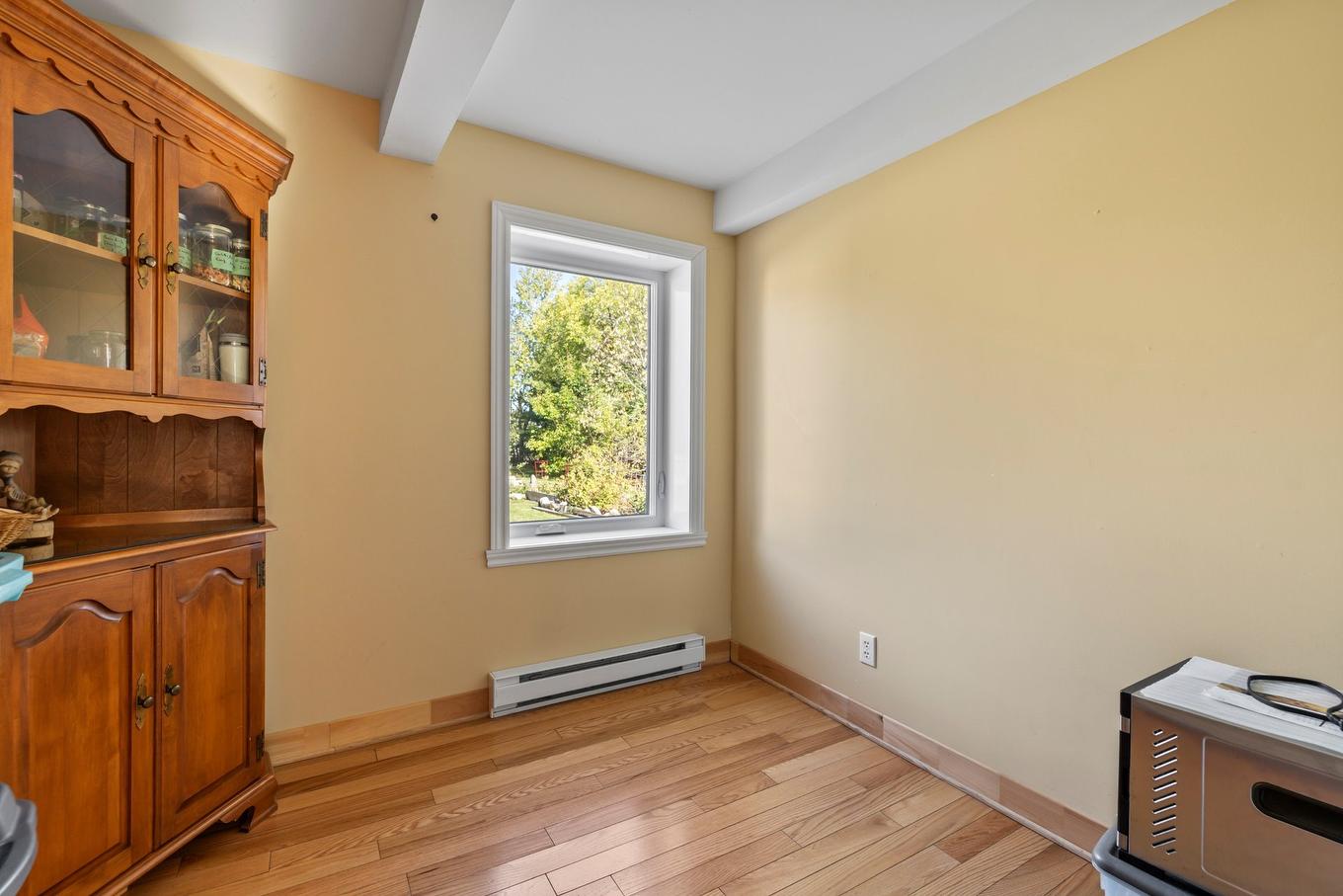 Bedroom - 830 Ch. St-Thomas, Rigaud, QC - Indoor Photo Showing Other Room